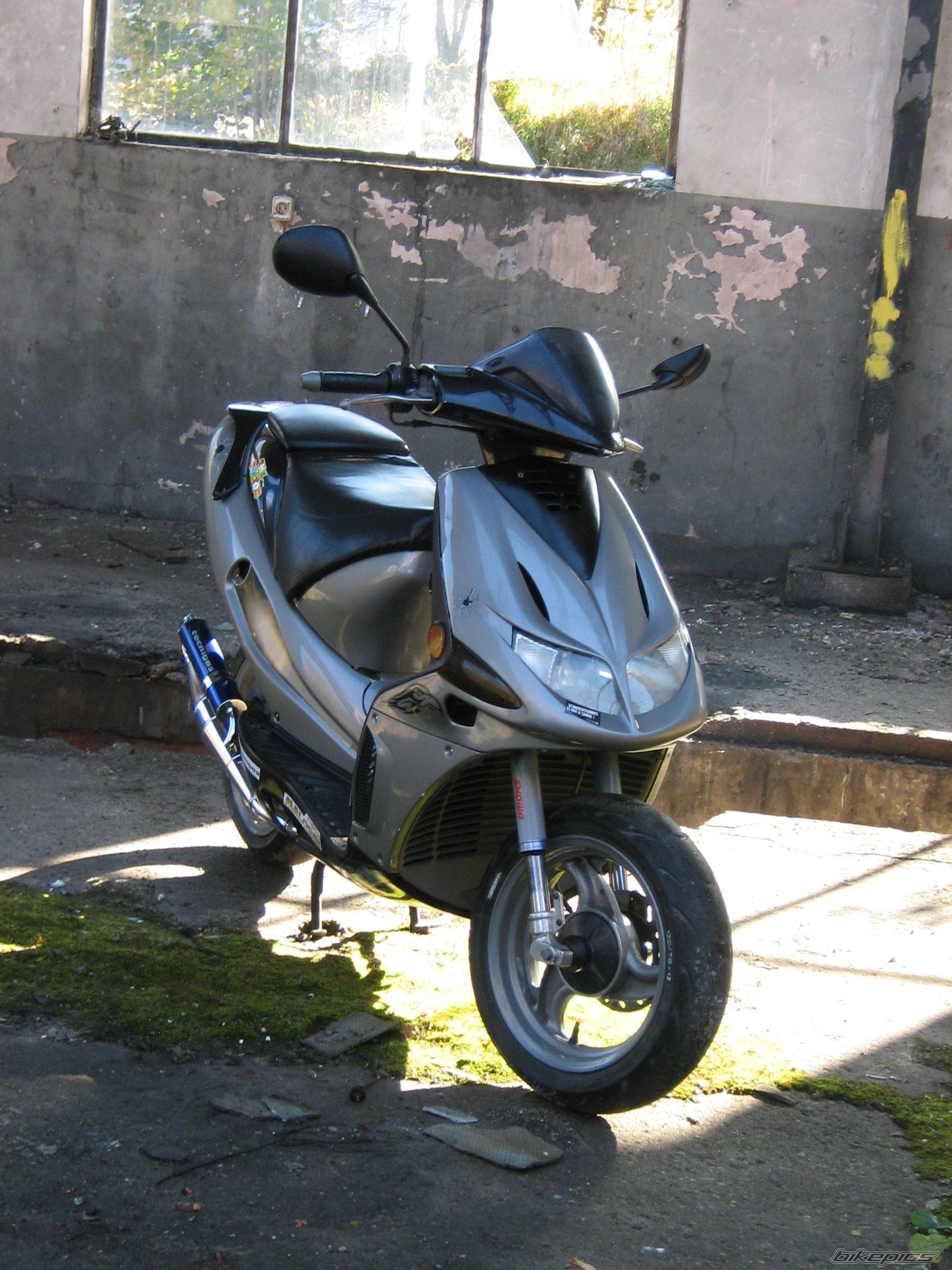 Photo 2076931