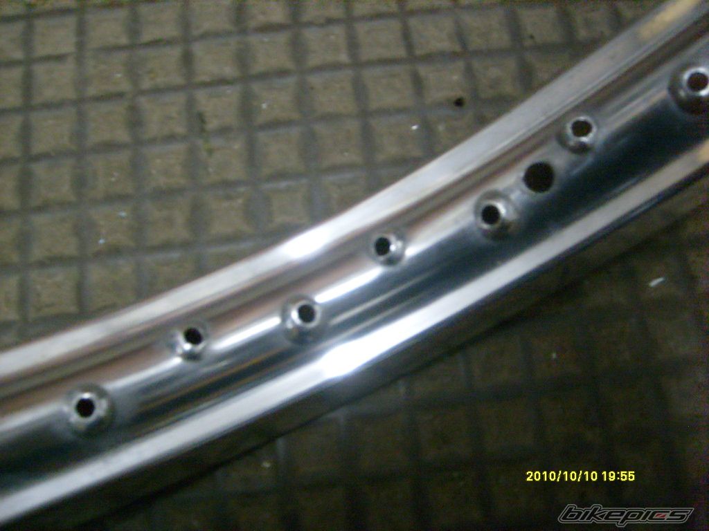 Photo 2076976