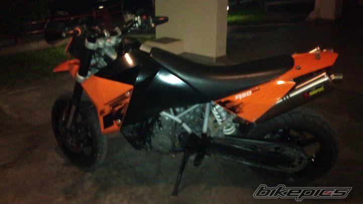 Photo 2077110