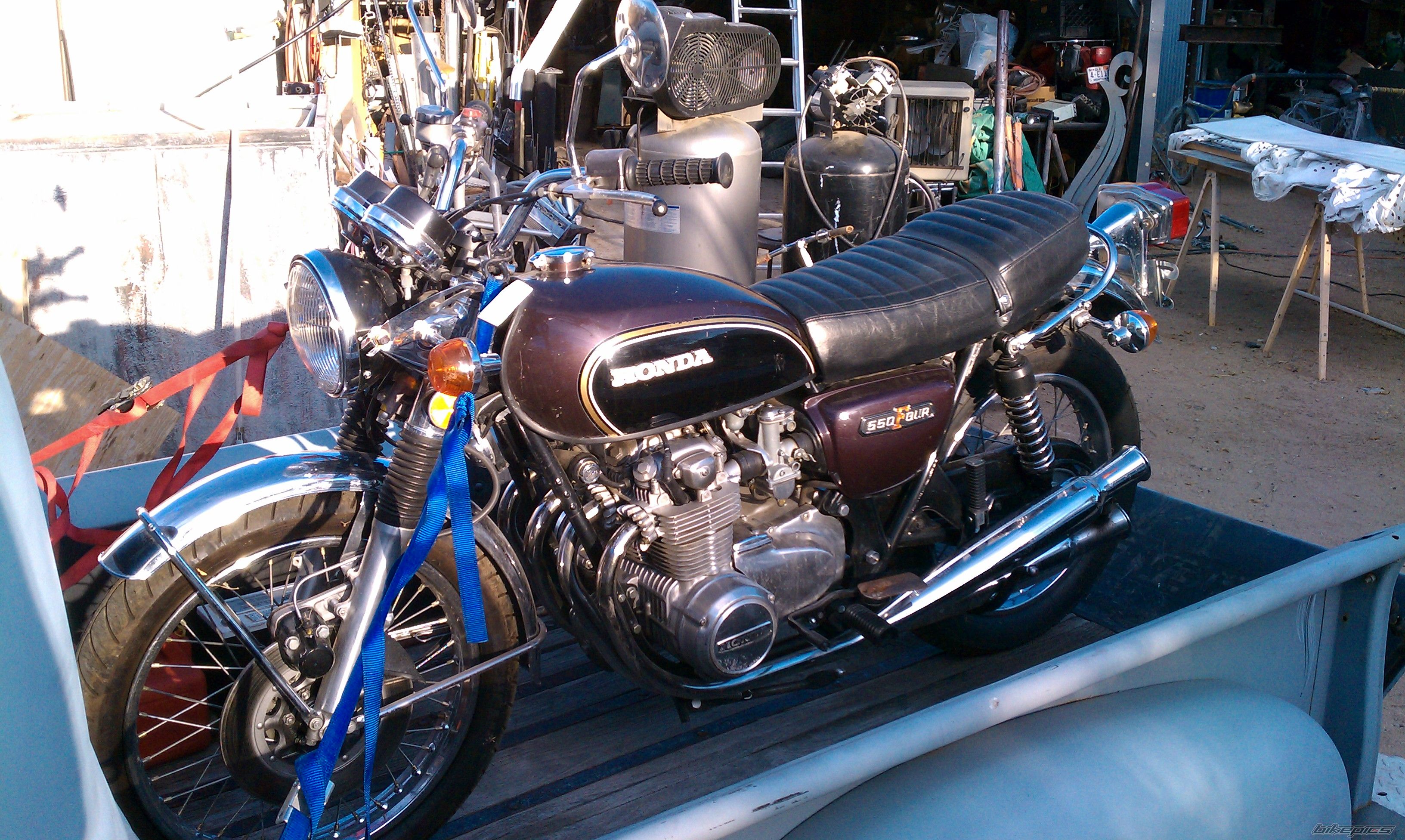 Photo 2077184