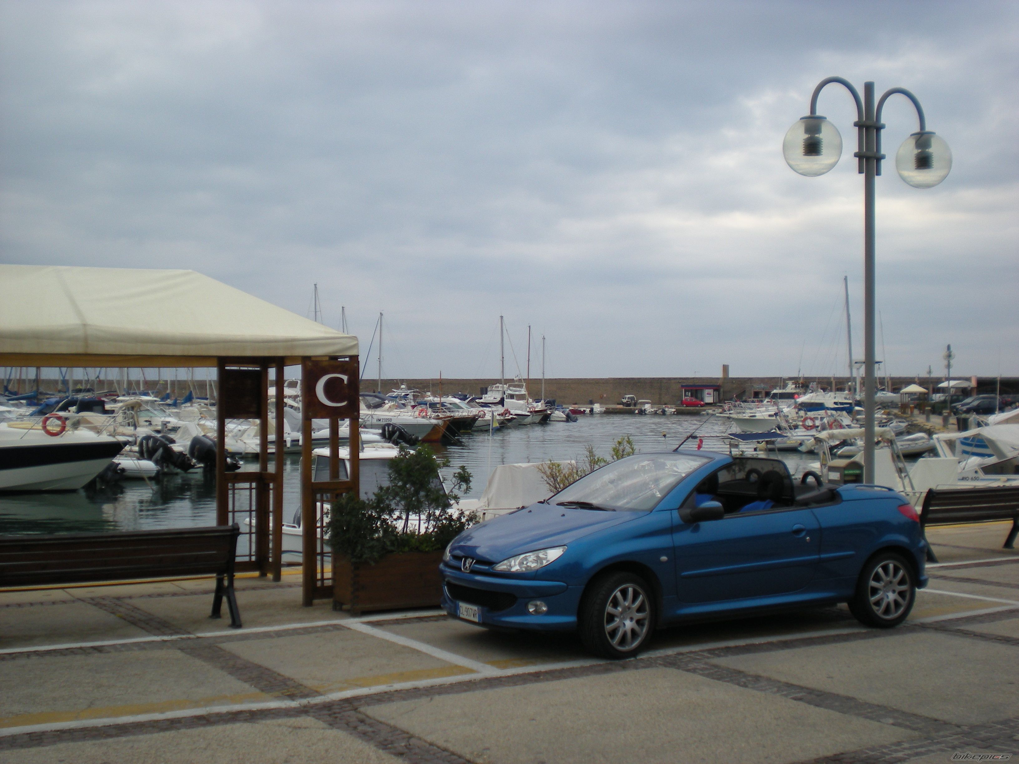 Photo 2077204