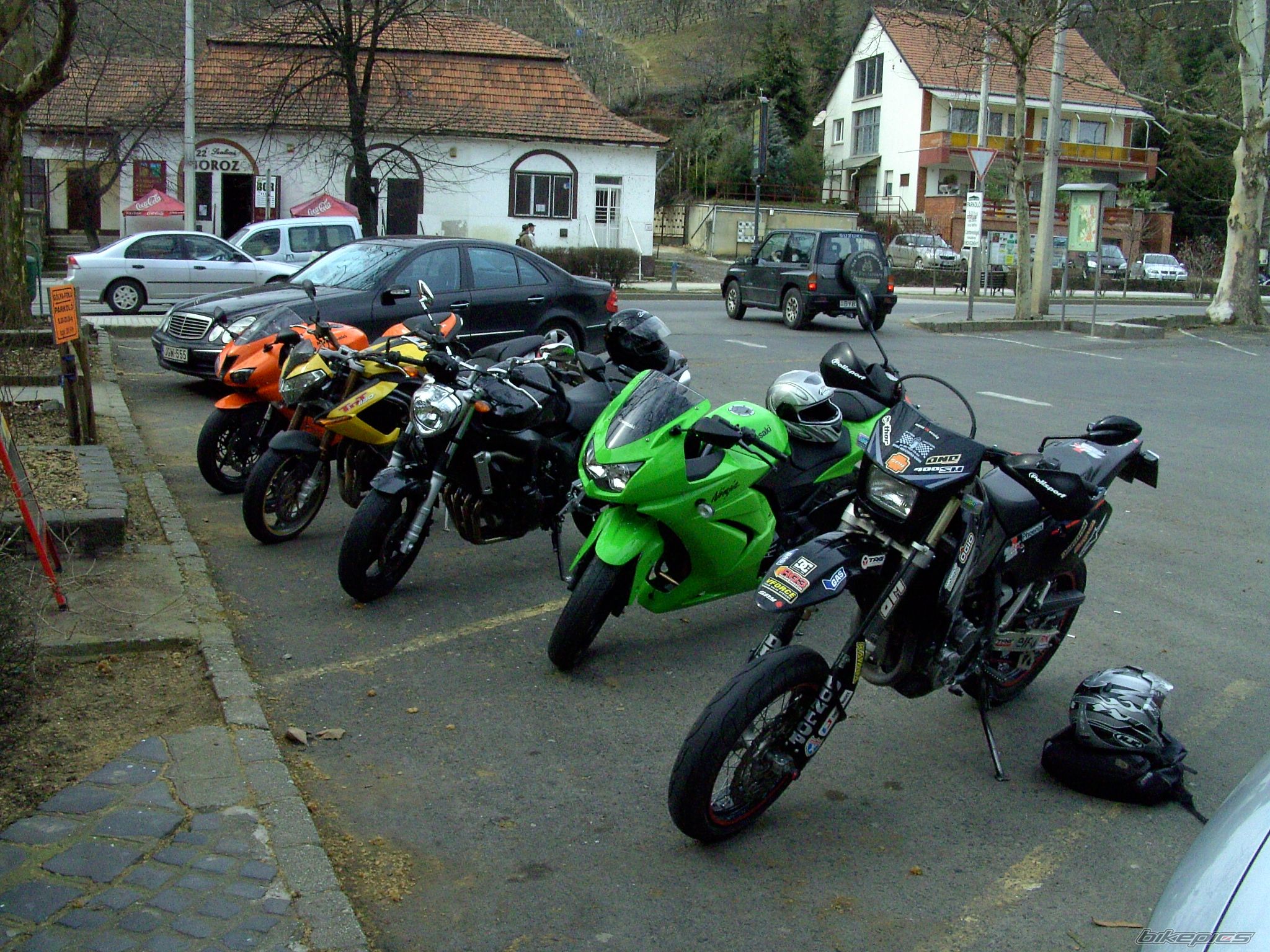Photo 2077732