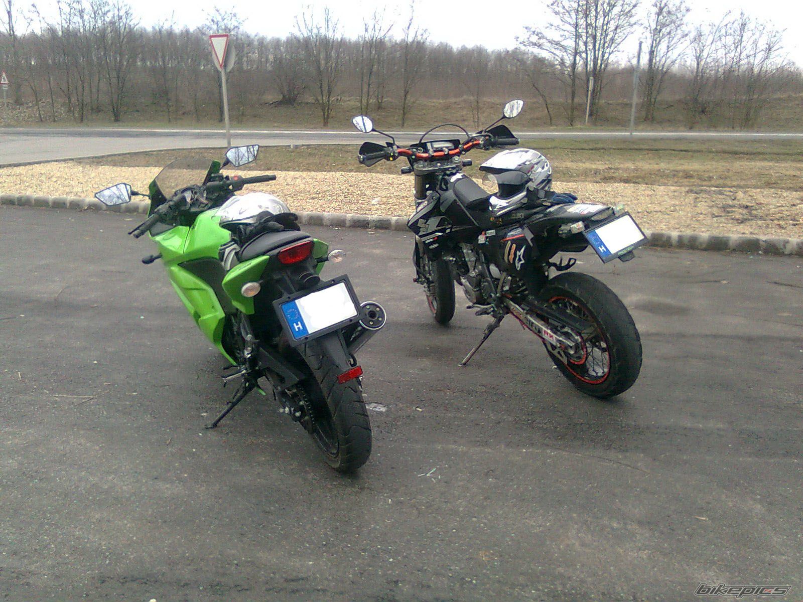 Photo 2077744