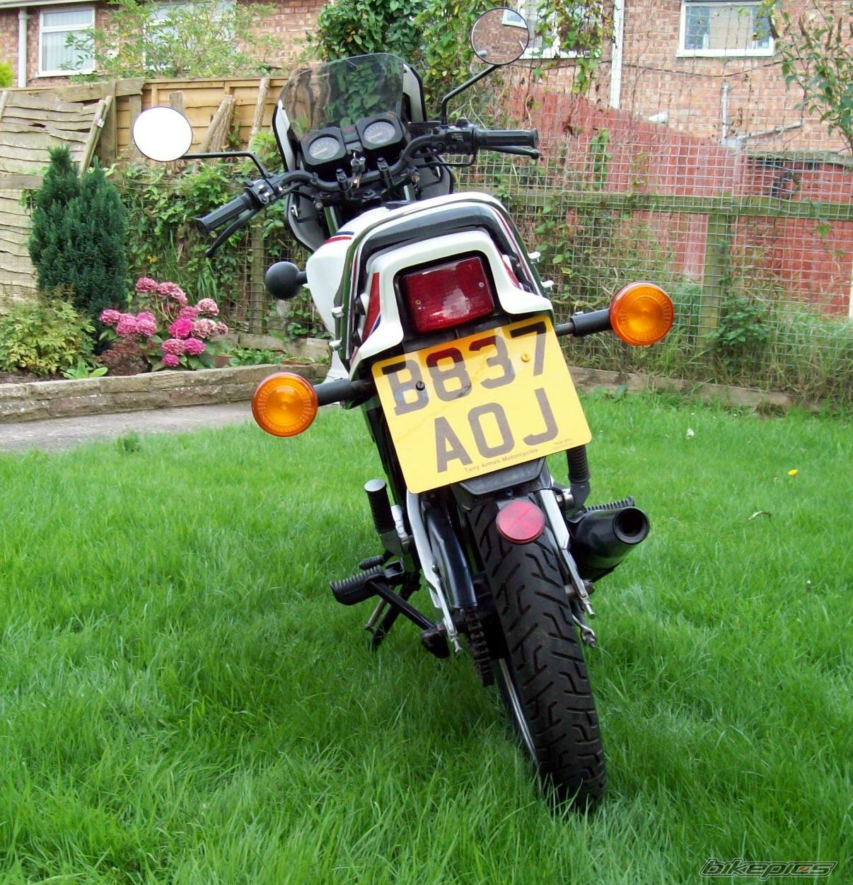 Photo 2077832