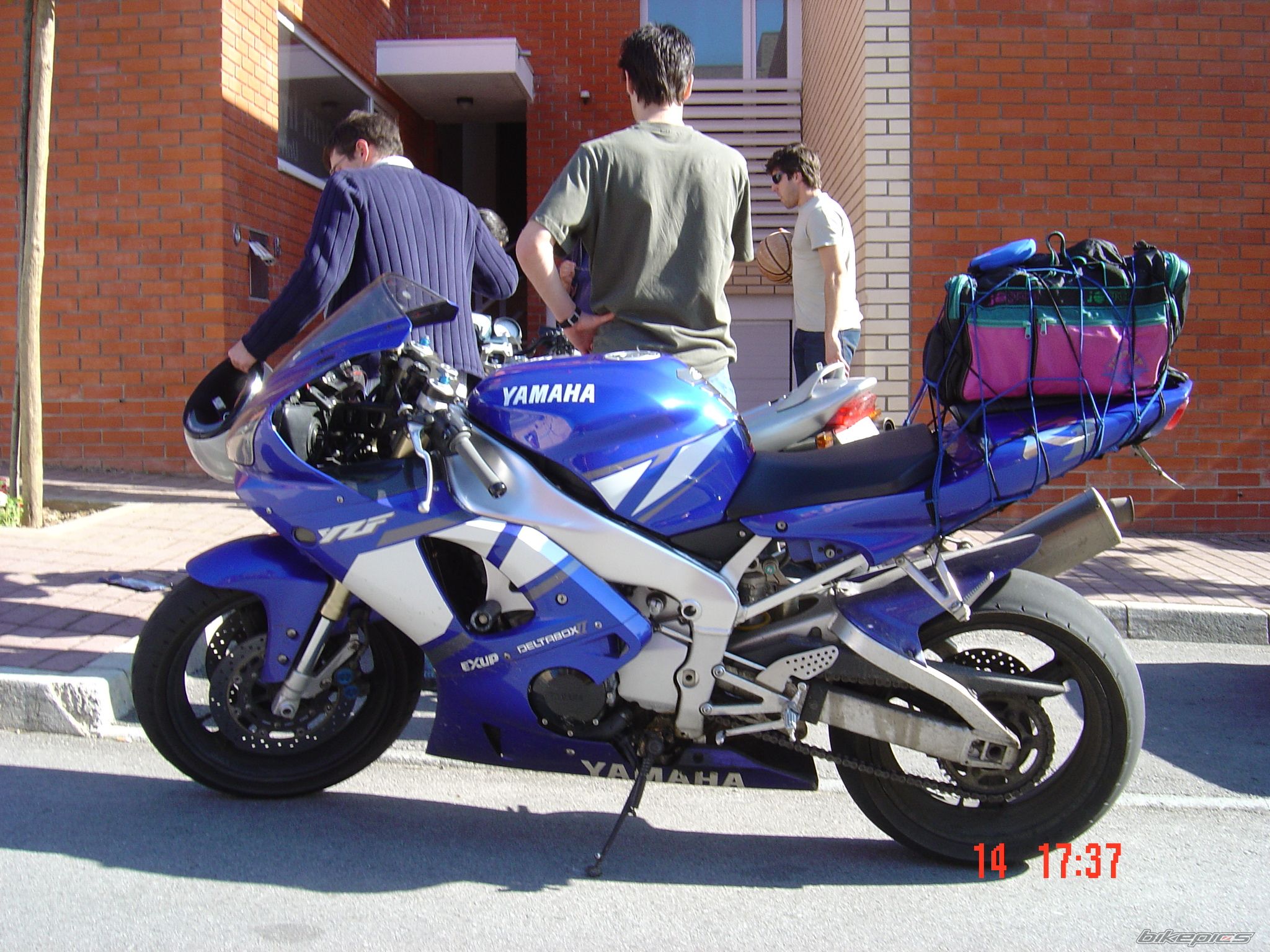 Photo 2077931
