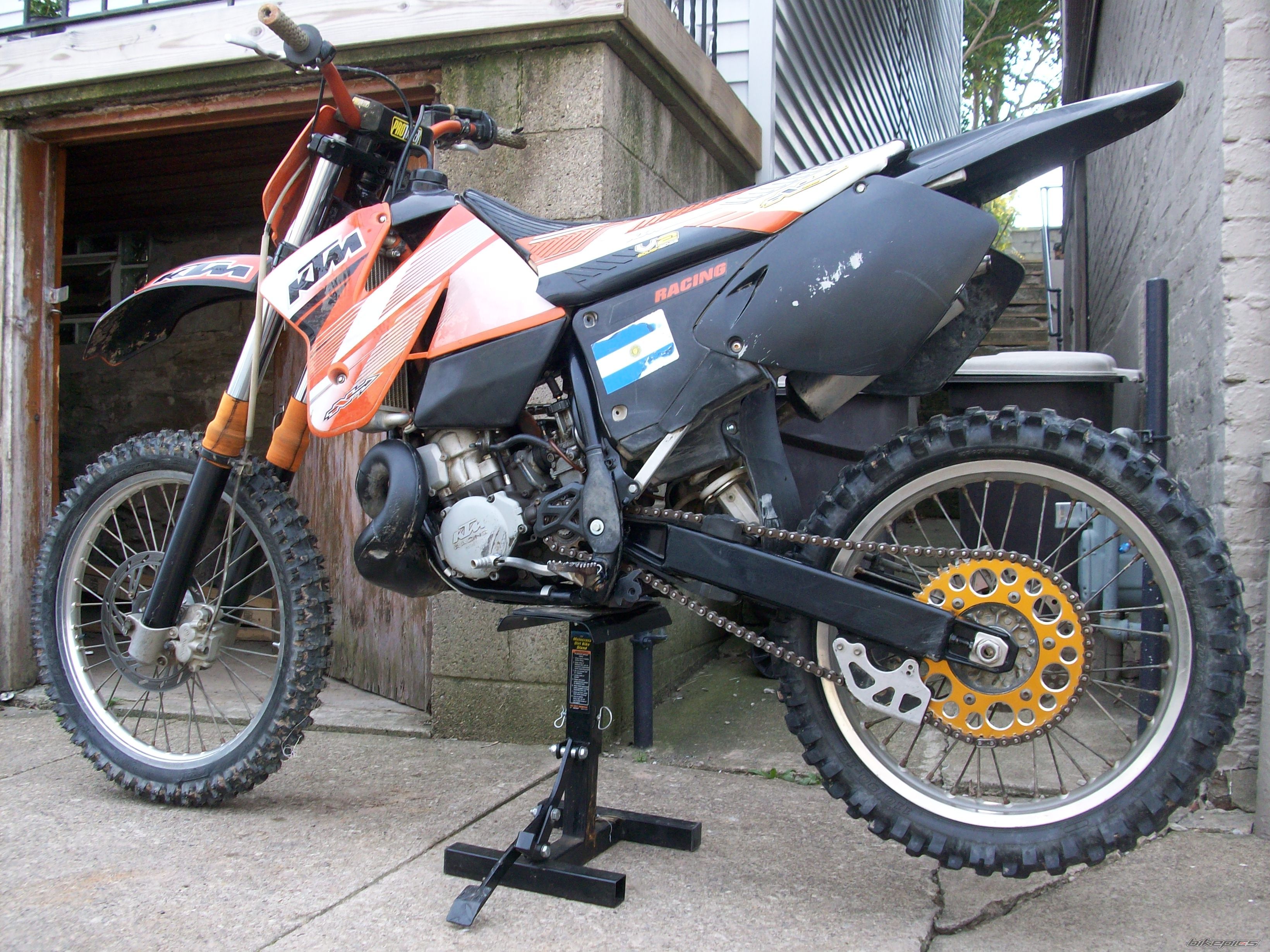 Photo 2077980