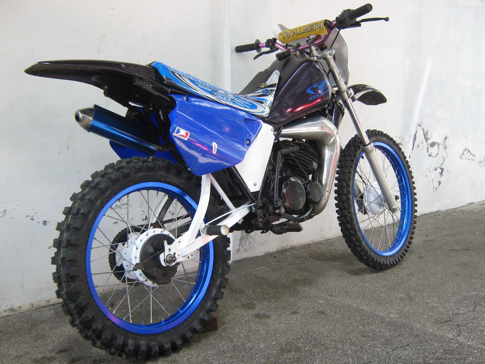 Photo 2077991