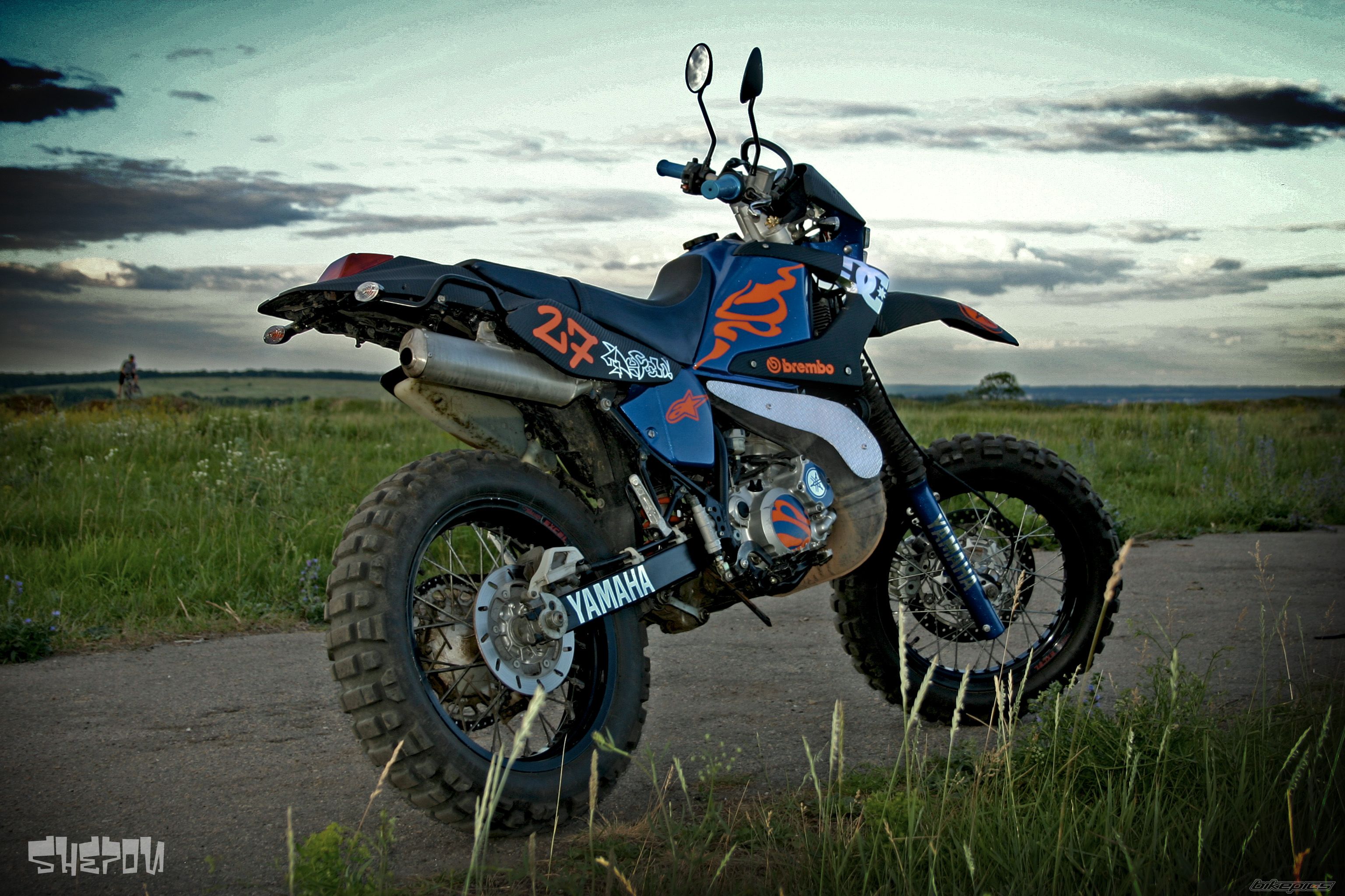 Photo 2078075