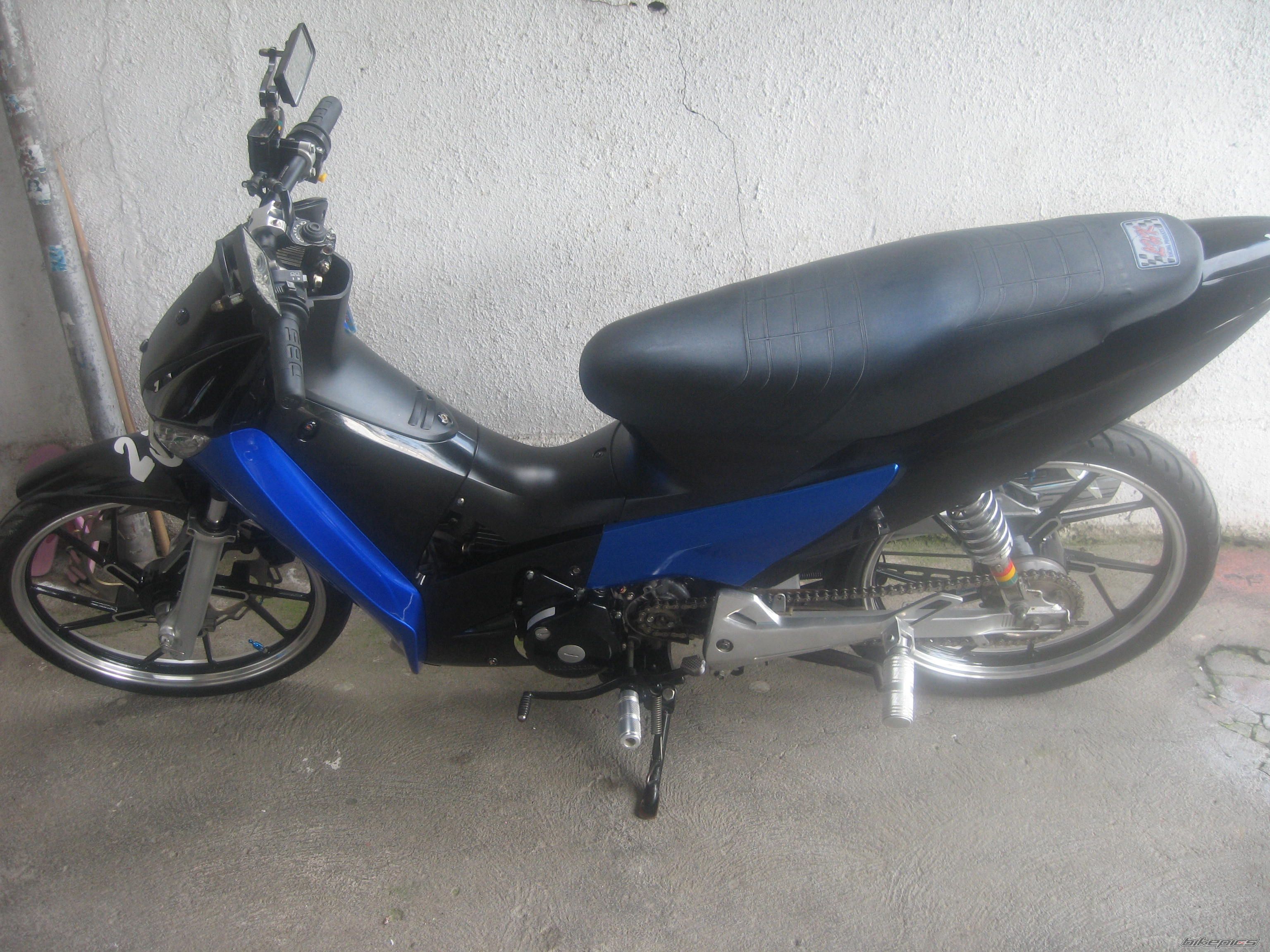 Photo 2078101