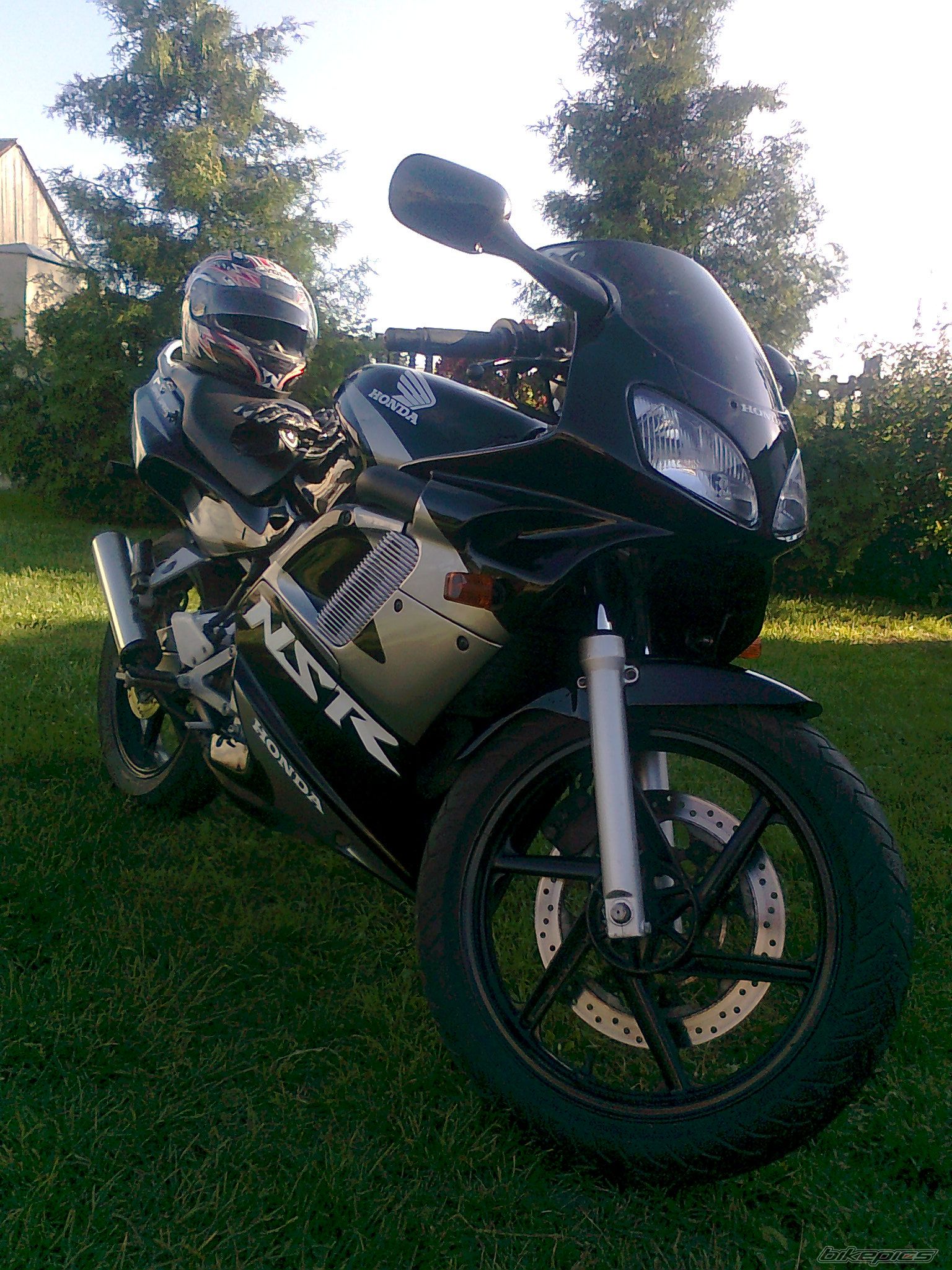 Photo 2078409