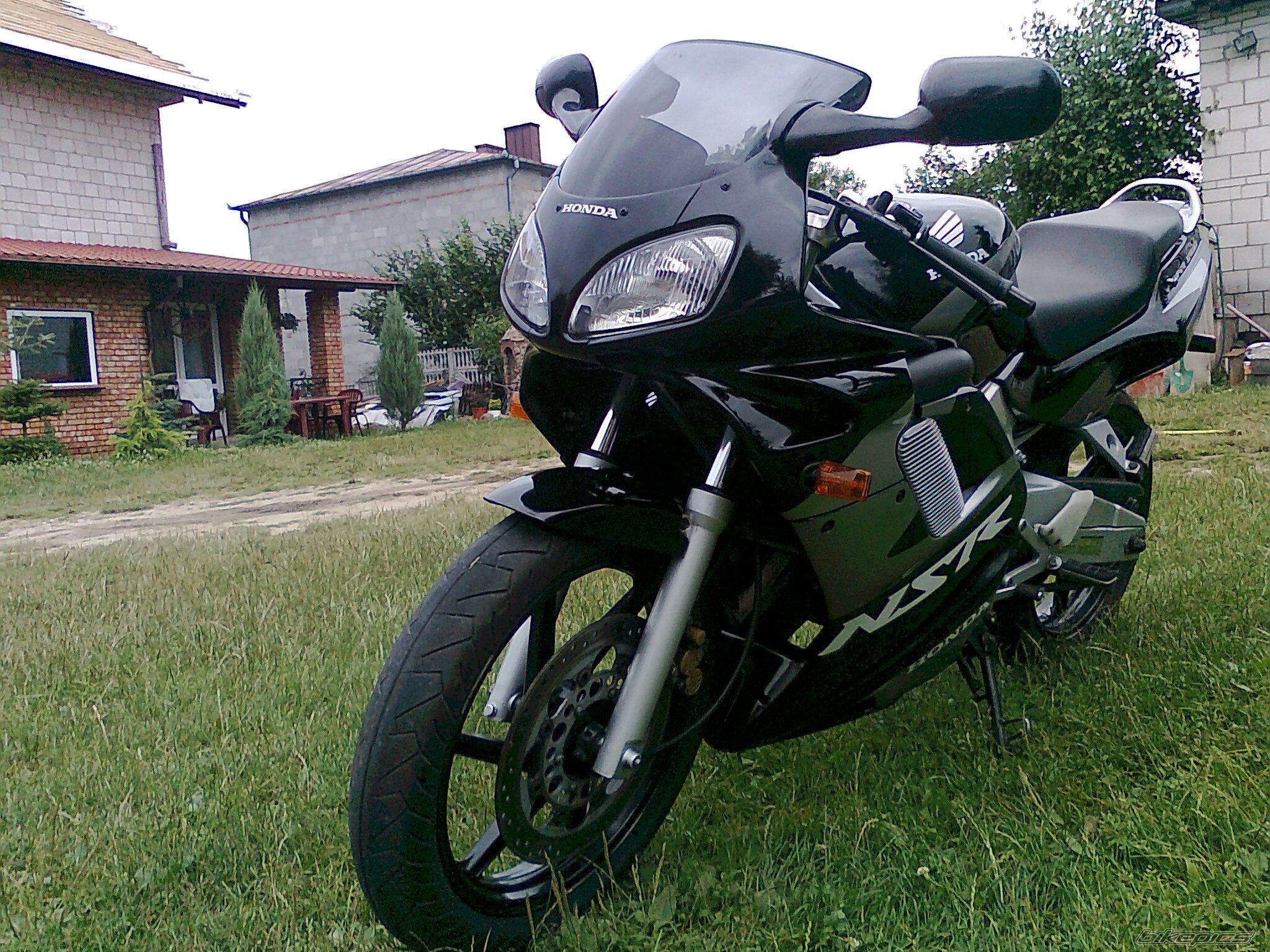 Photo 2078410