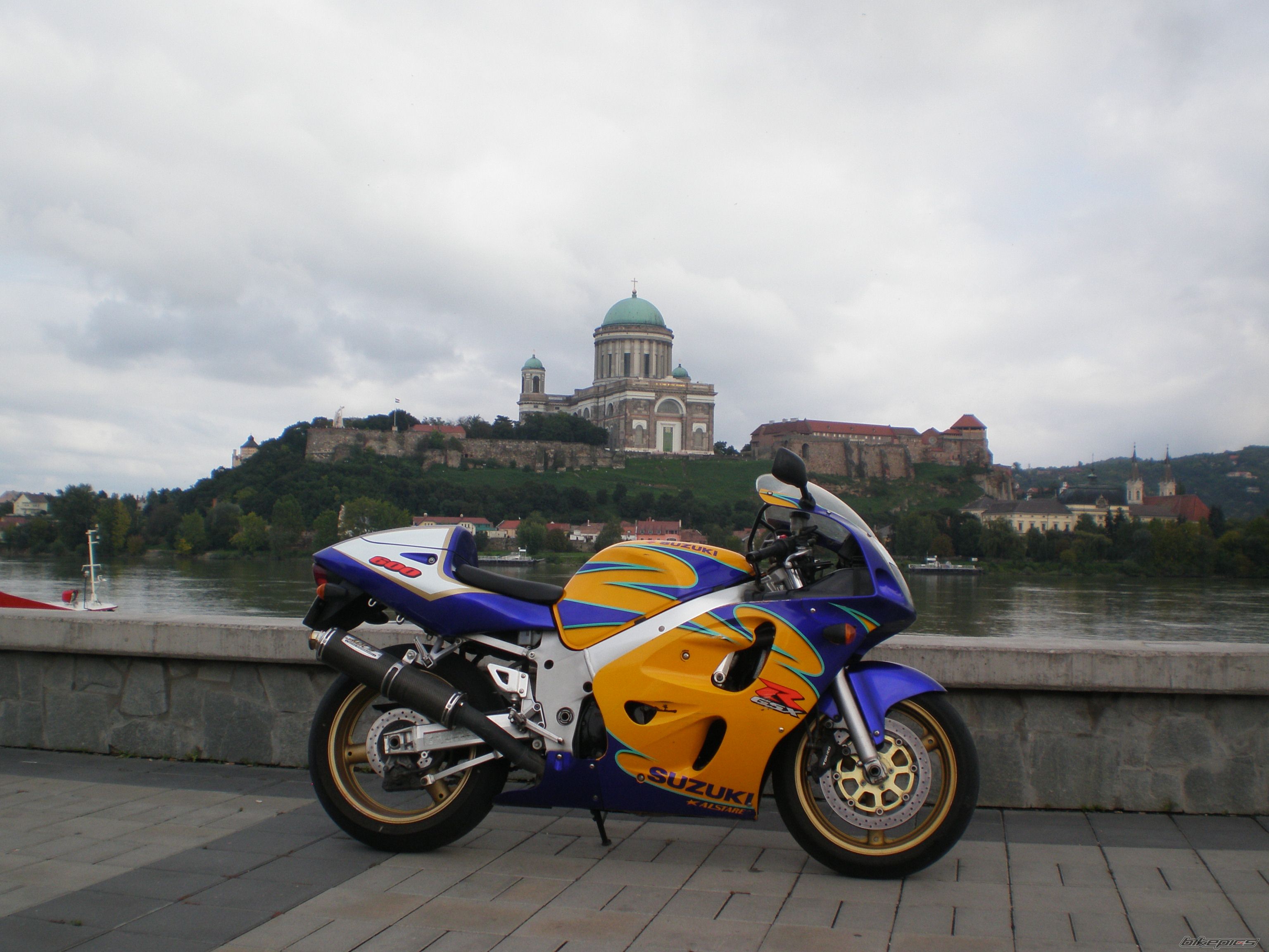 Photo 2078896