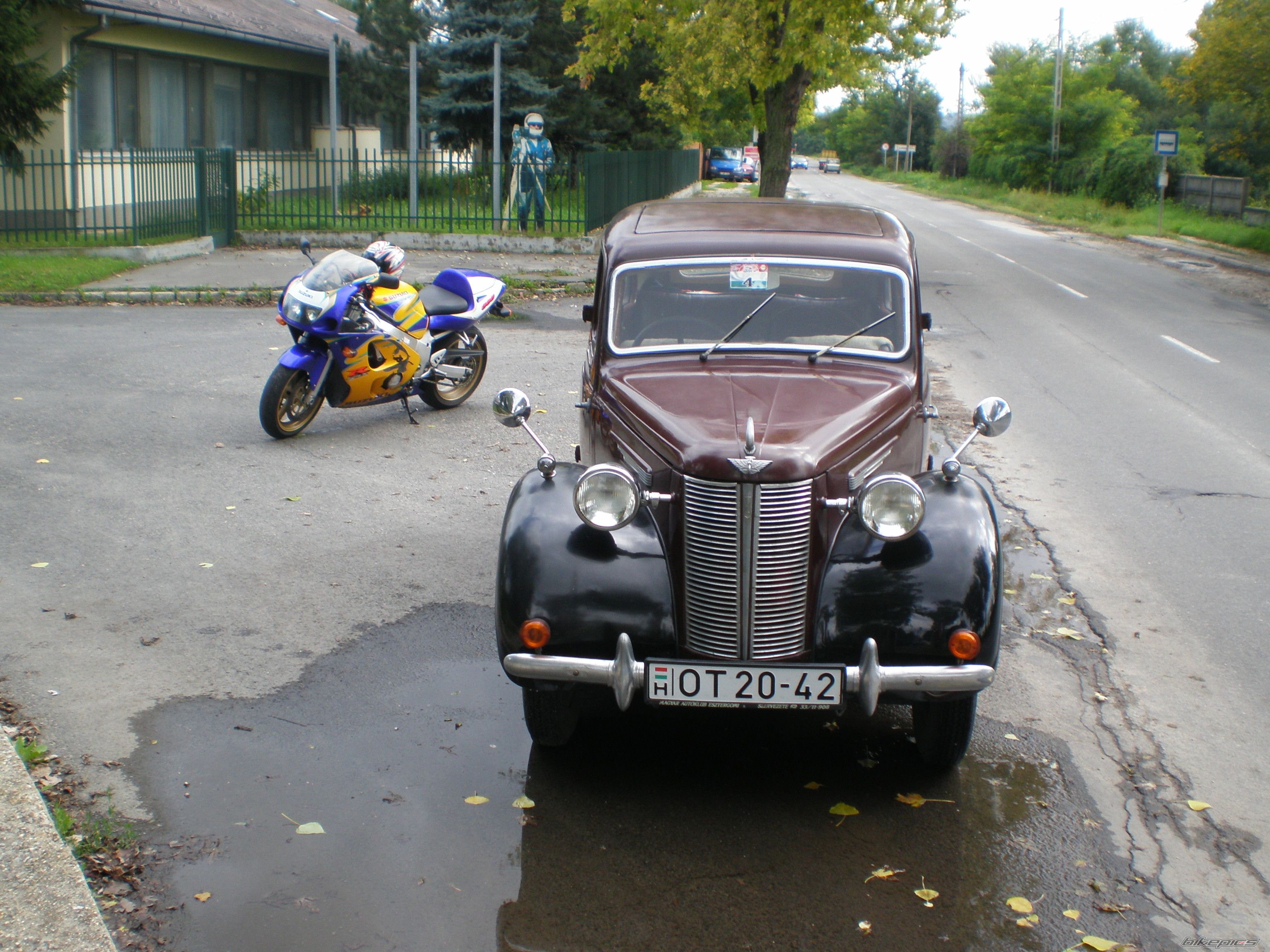 Photo 2078897