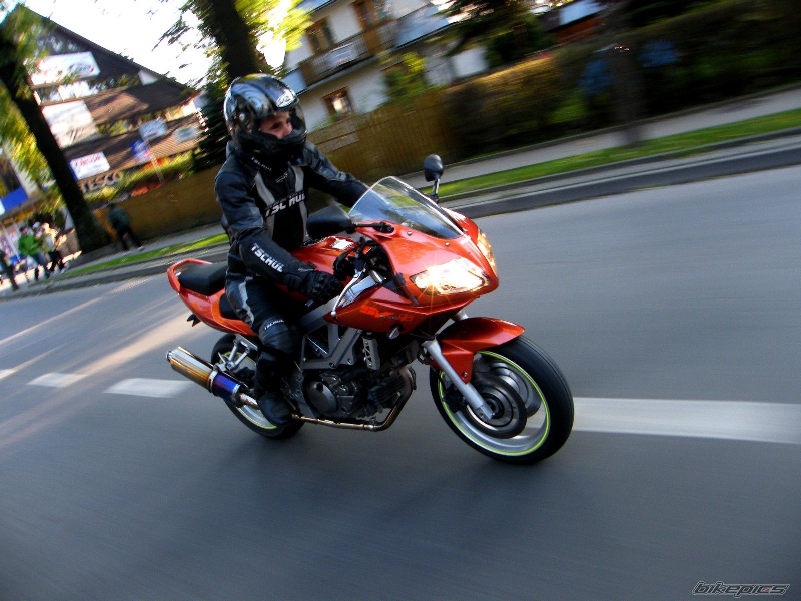Photo 2078989