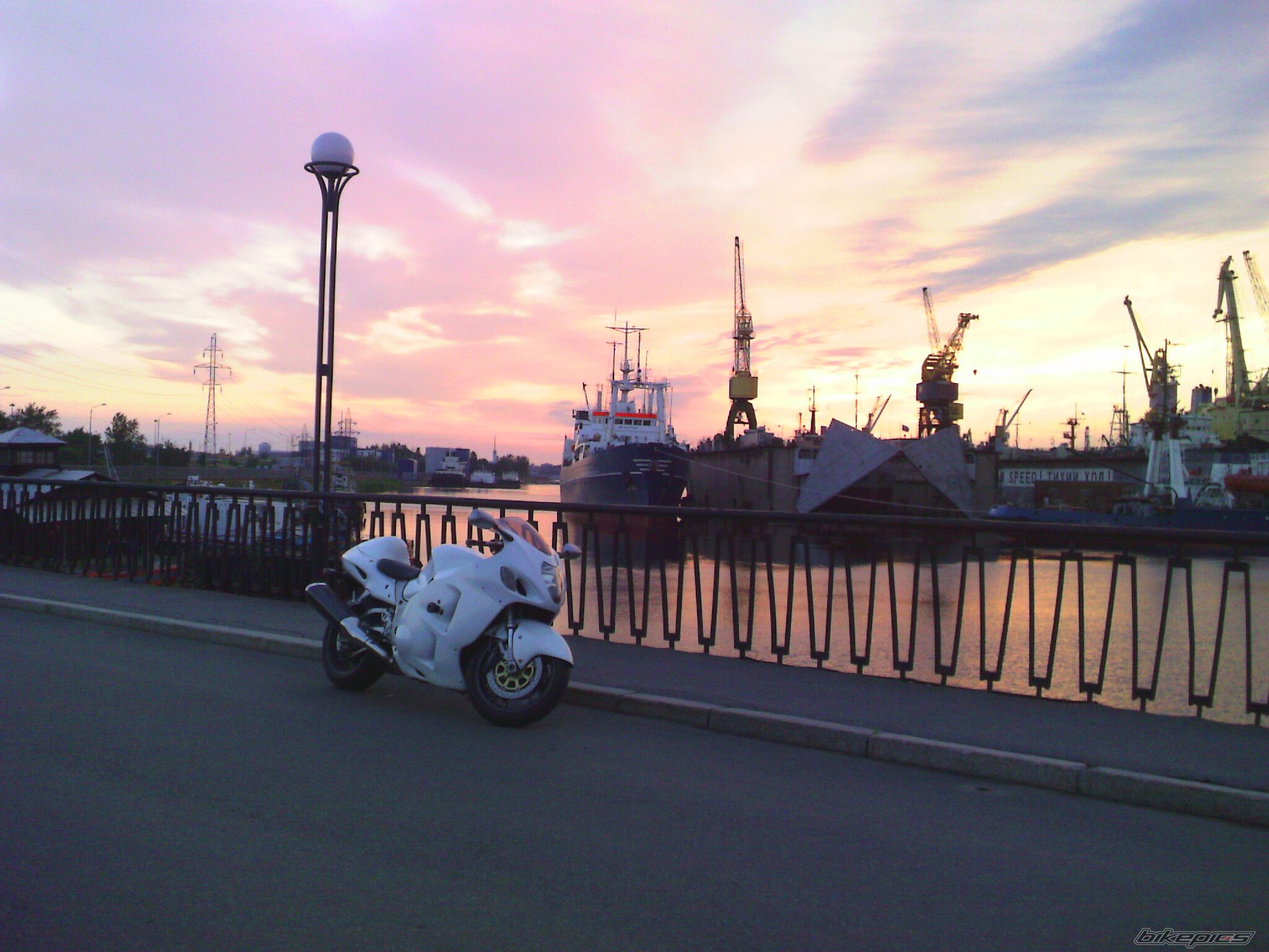Photo 2079046