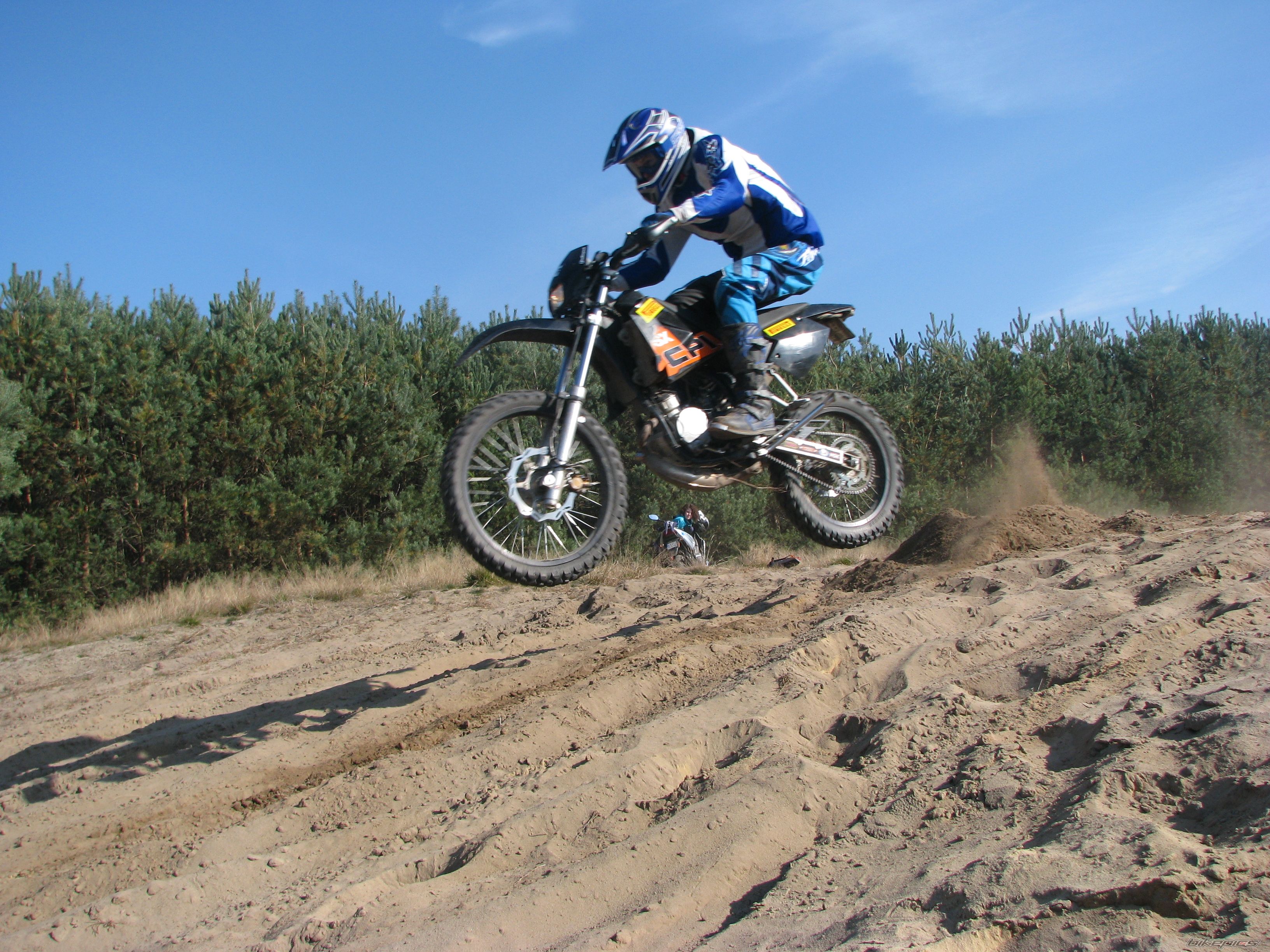 Photo 2079254