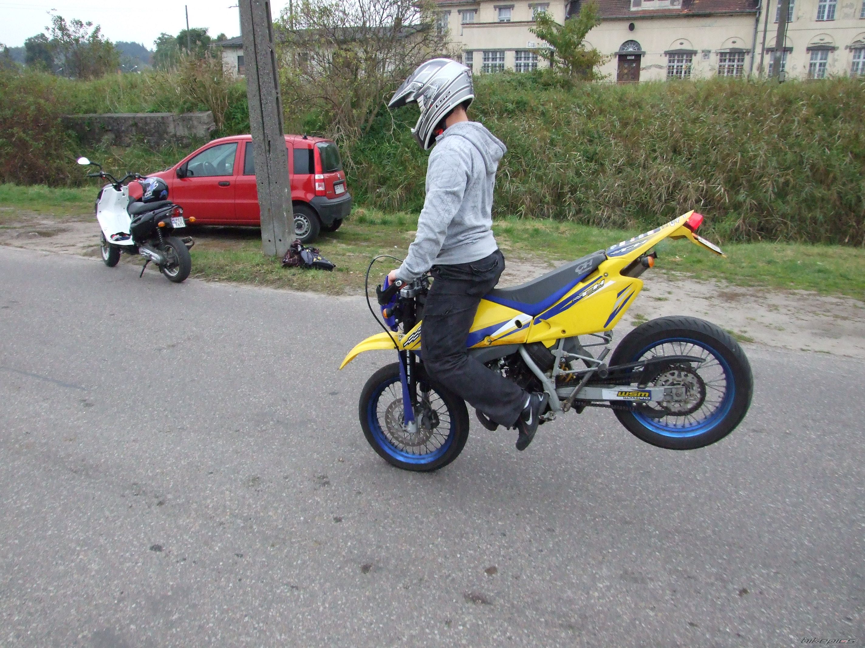 Photo 2079591