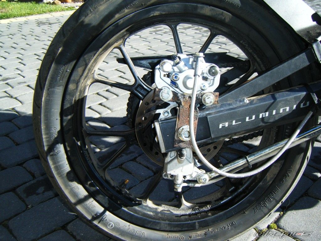 Photo 2079766