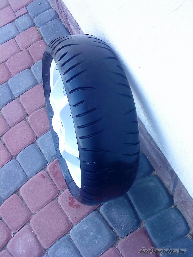 Photo 2079858