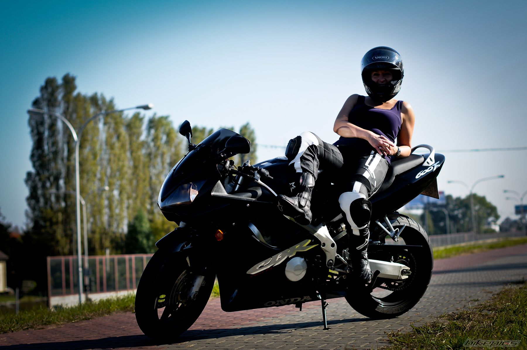 Photo 2079930