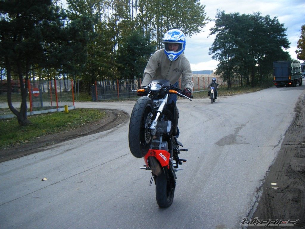 Photo 2079963