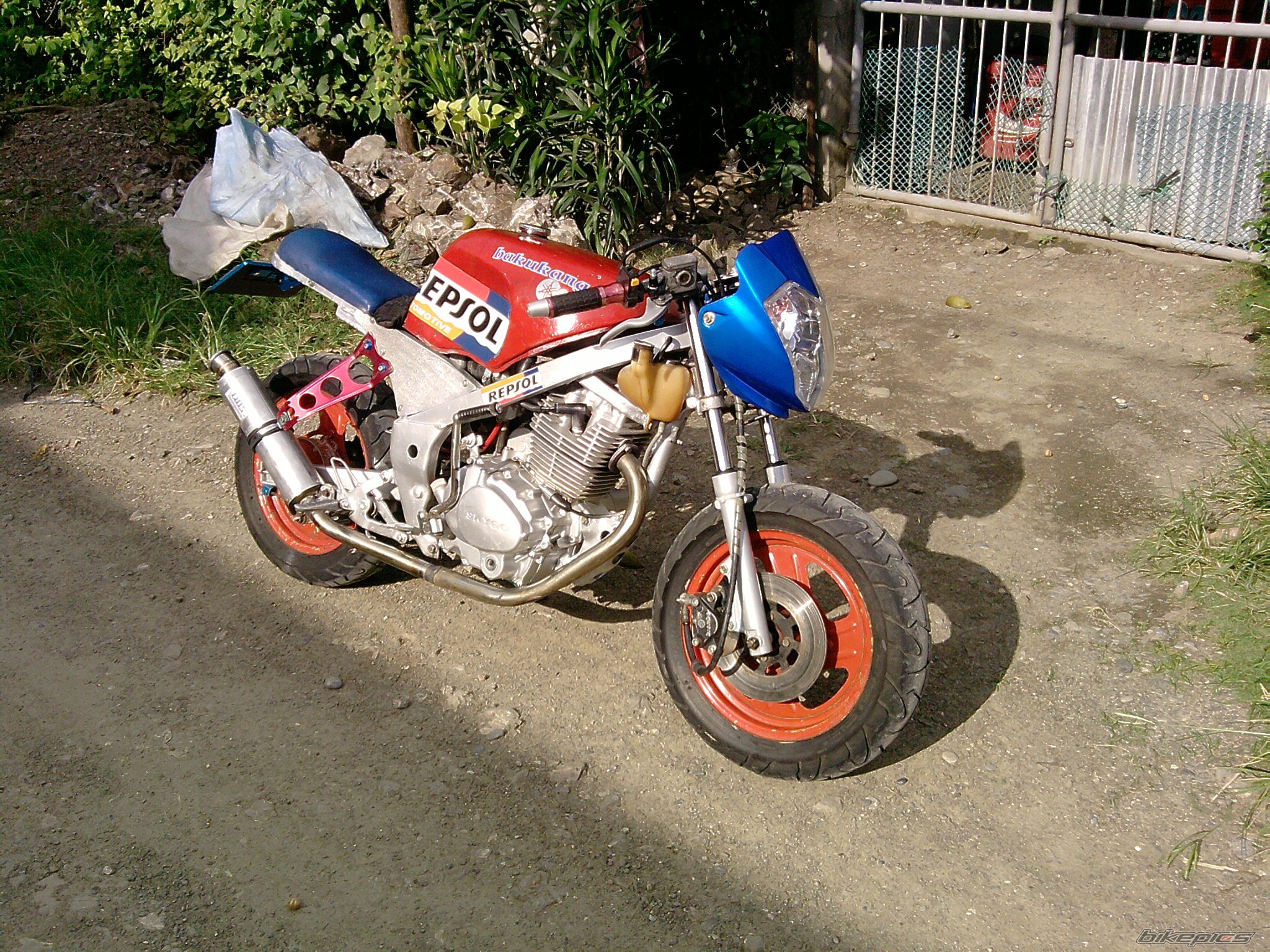 Photo 2080011