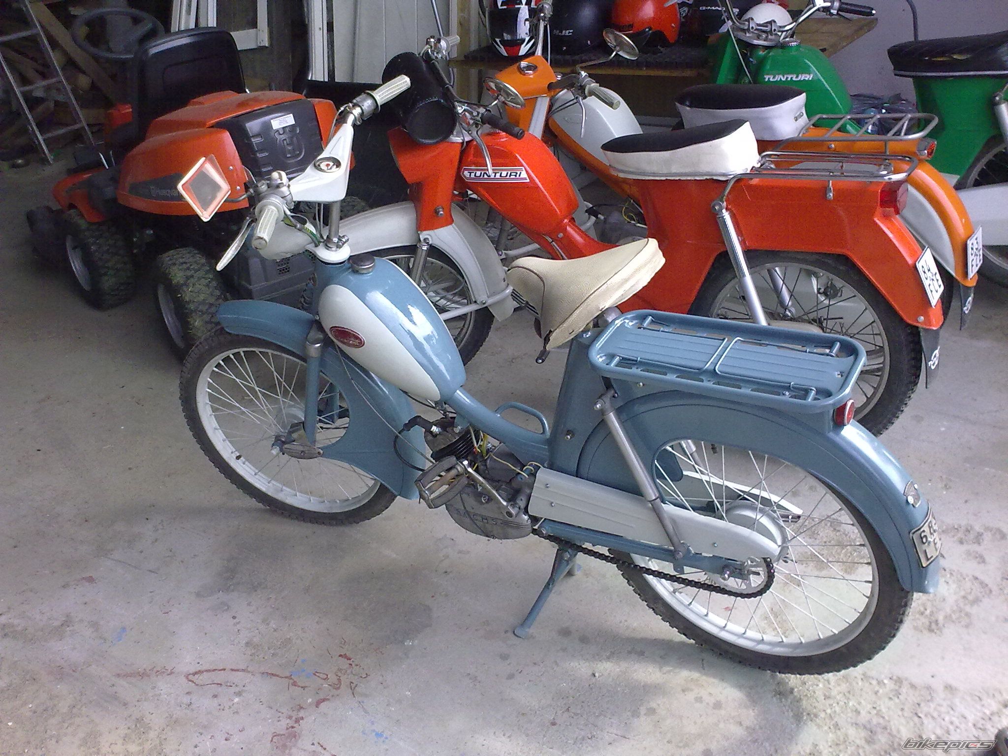 Crescent Compact 50