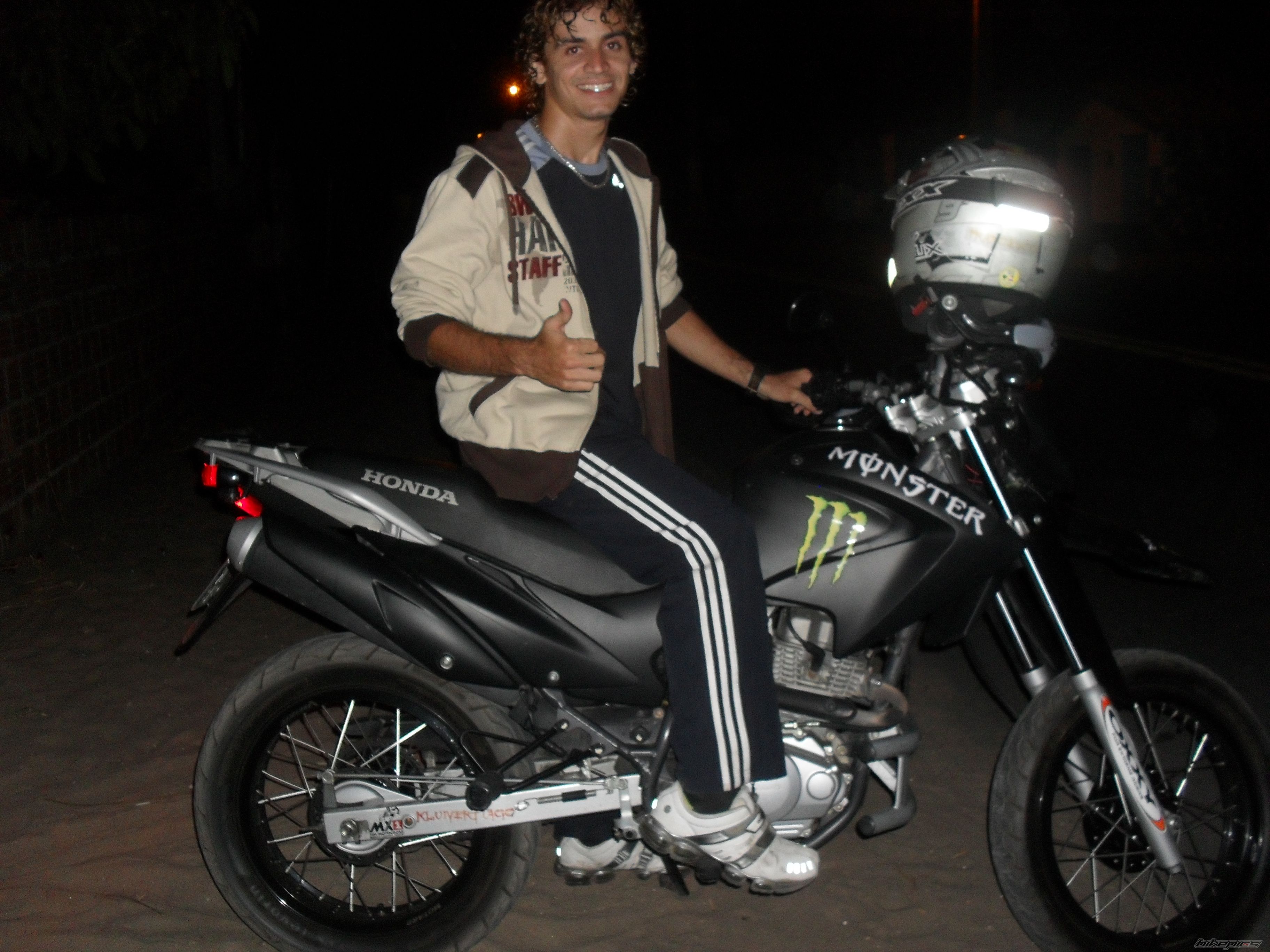 Photo 2083478