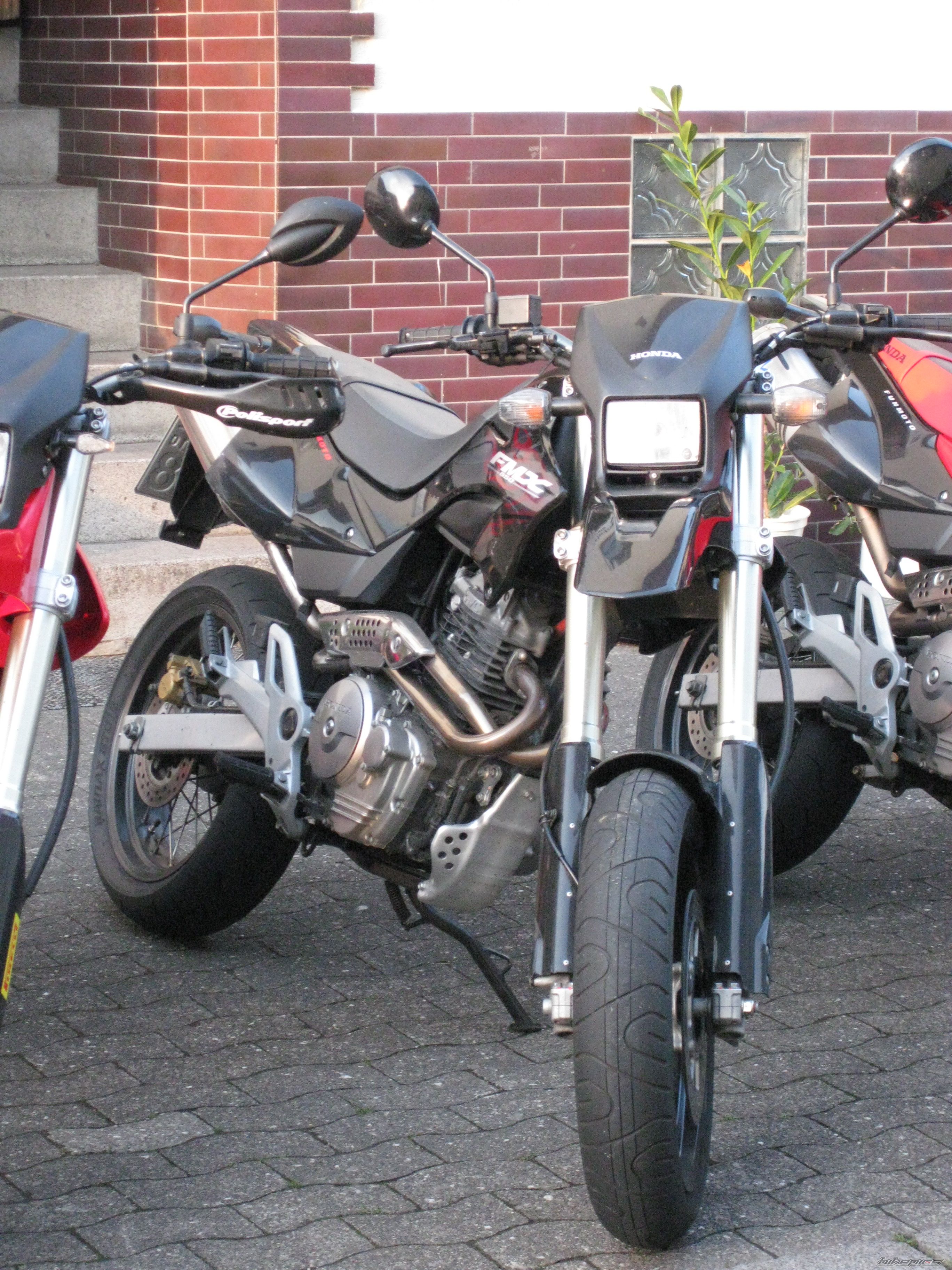 Photo 2083656
