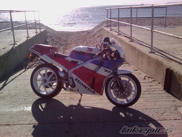 Photo 2084697