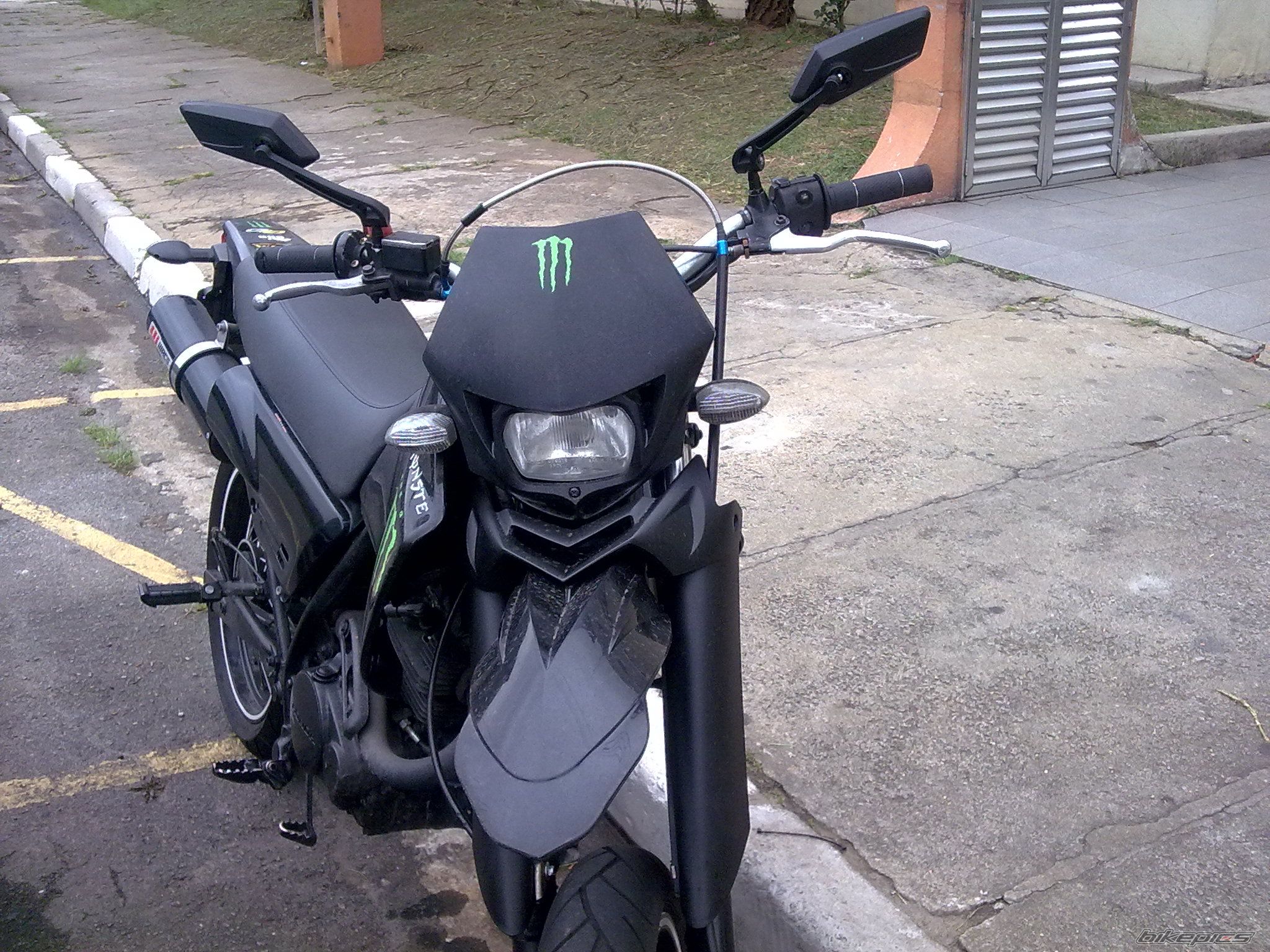 NX 200
