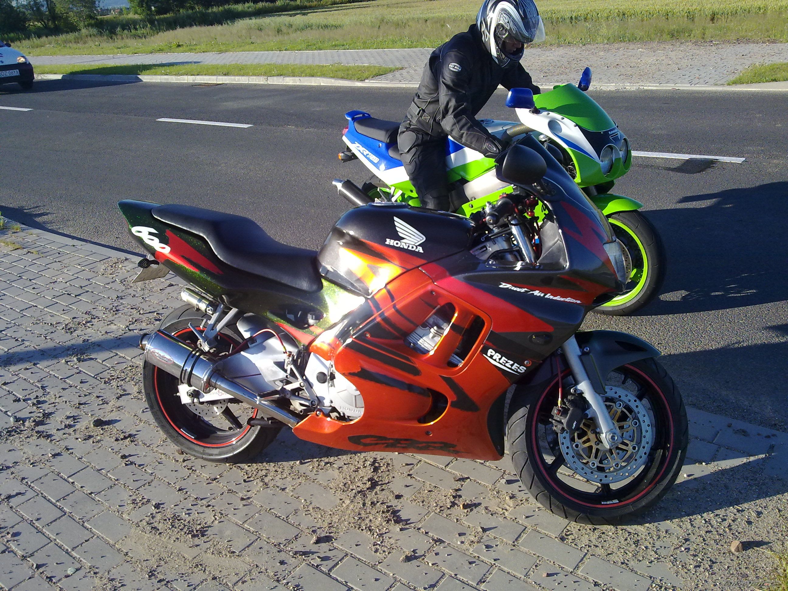 Photo 2085680