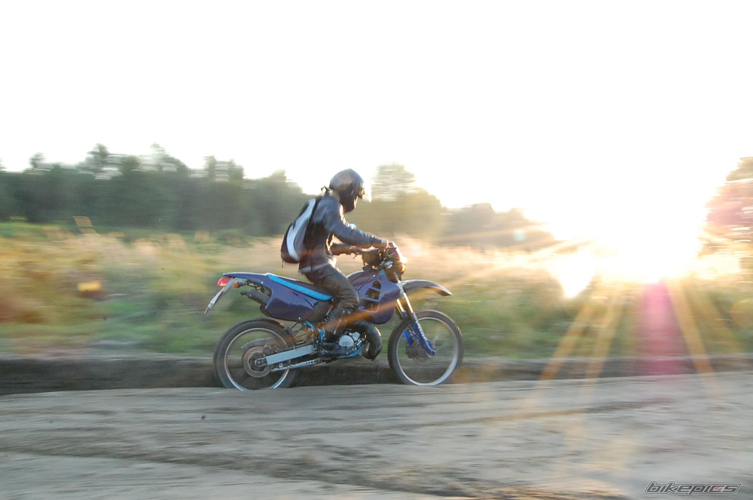 Photo 2089973