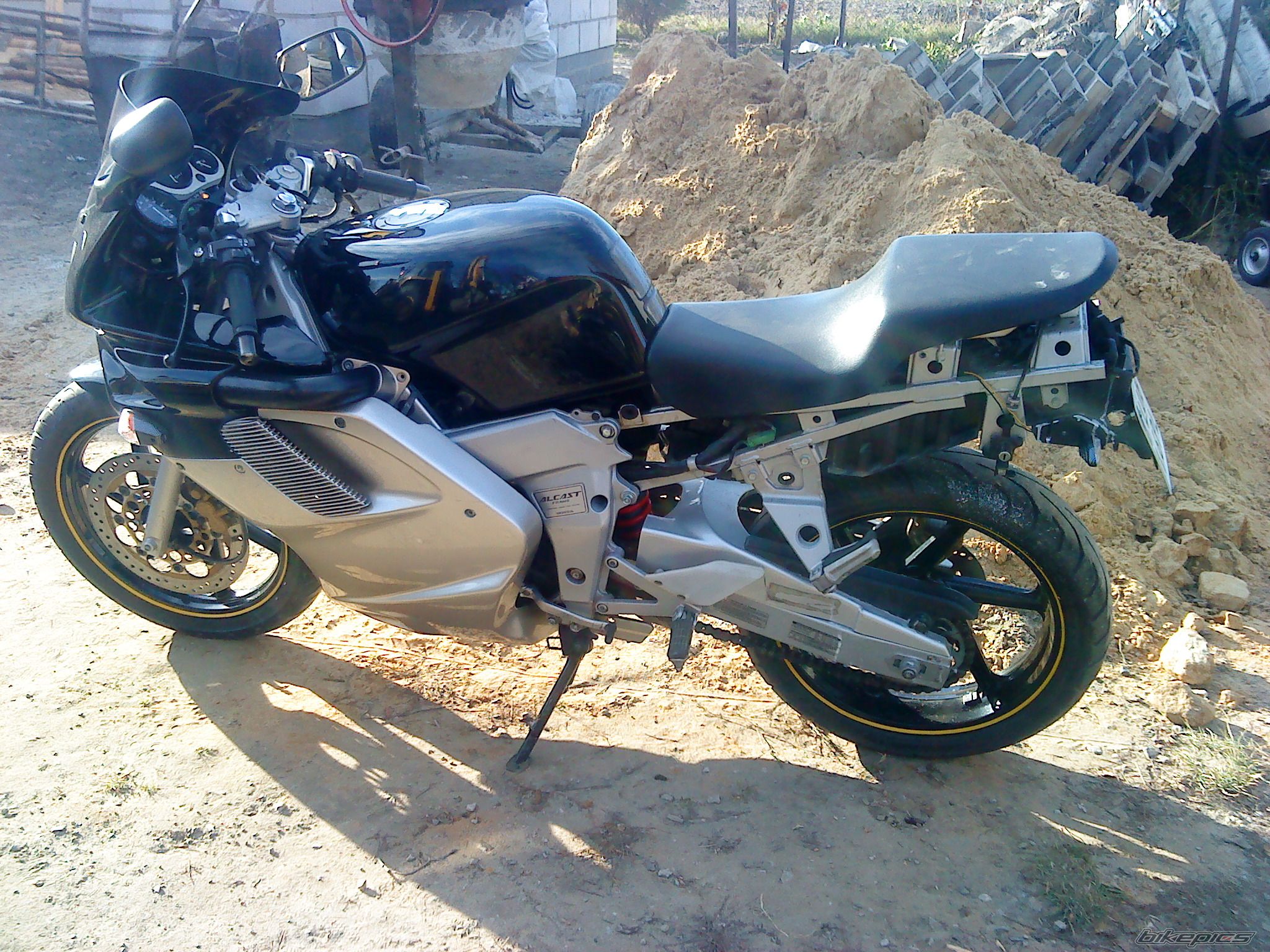 Photo 2091236