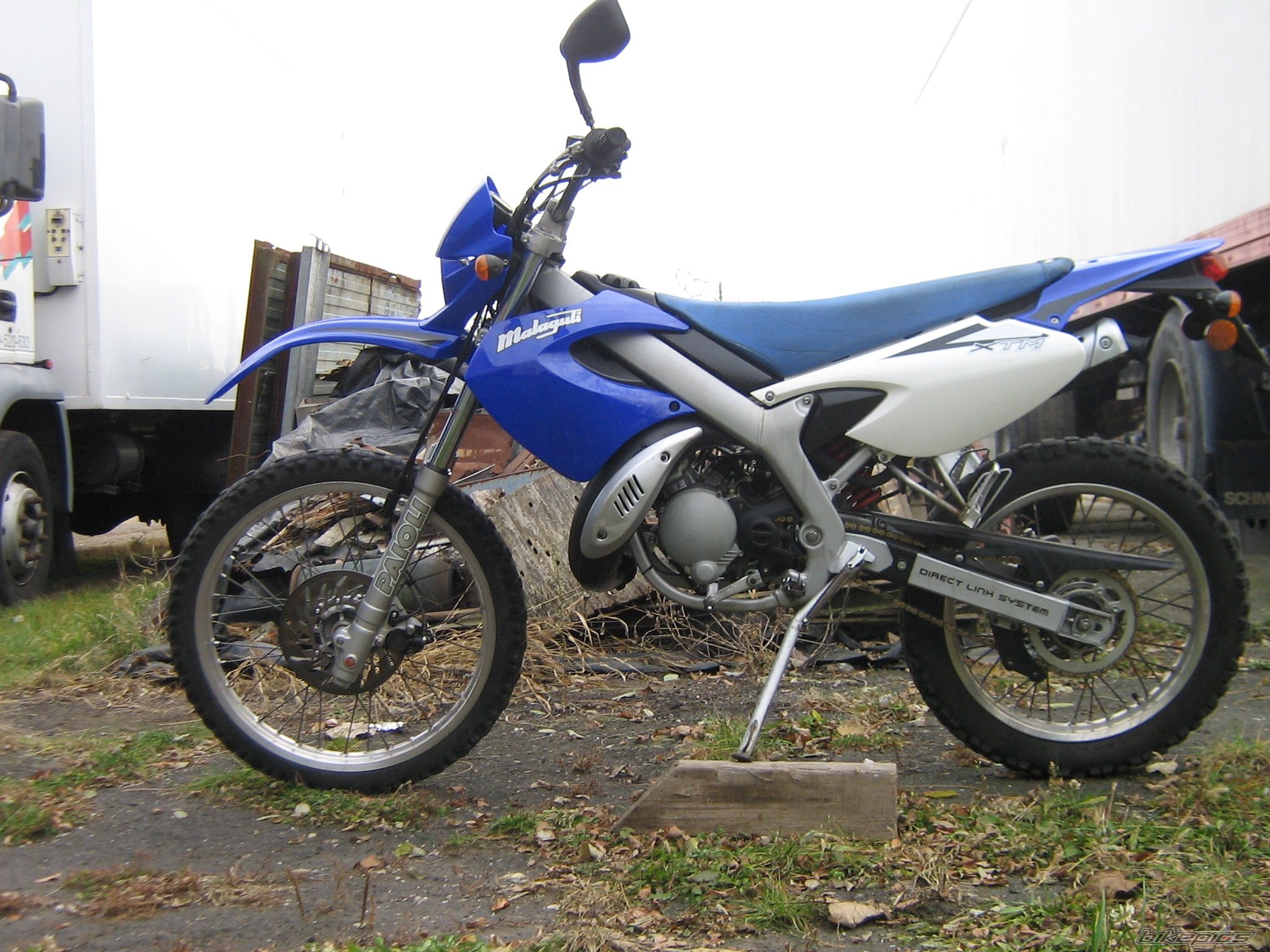 Photo 2096006