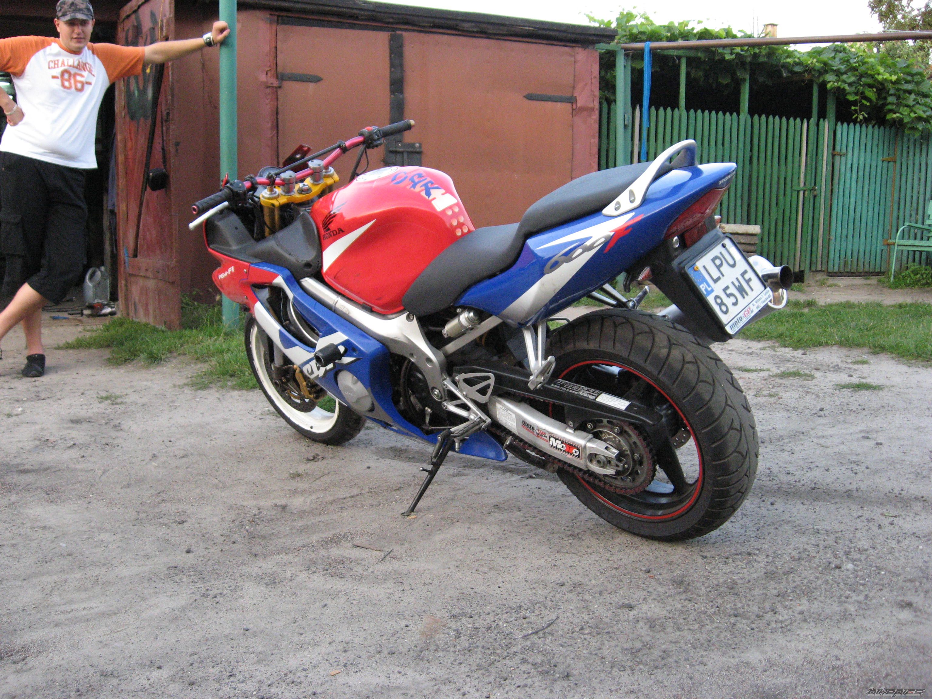 Photo 2096144
