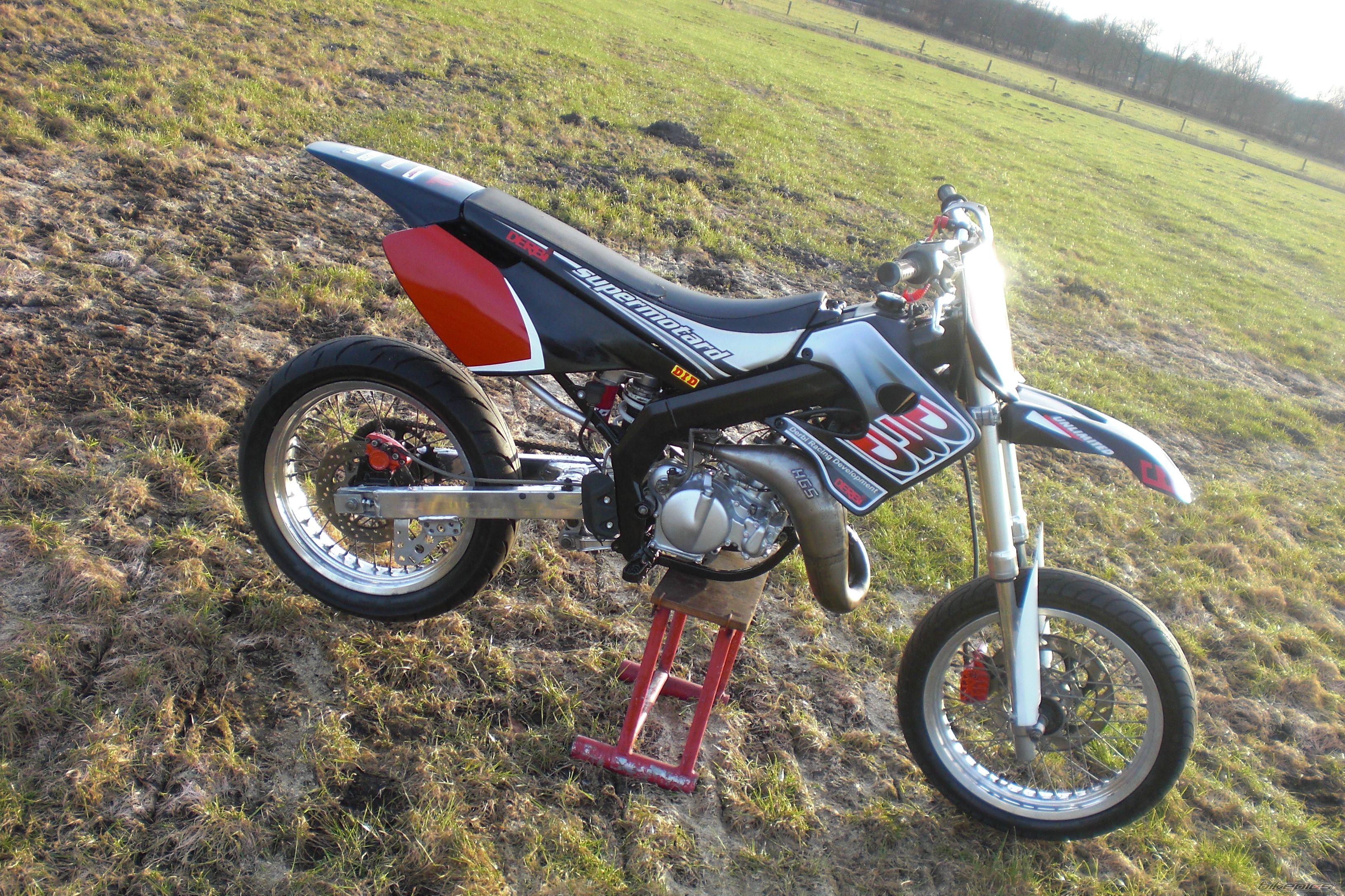 Photo 2096477