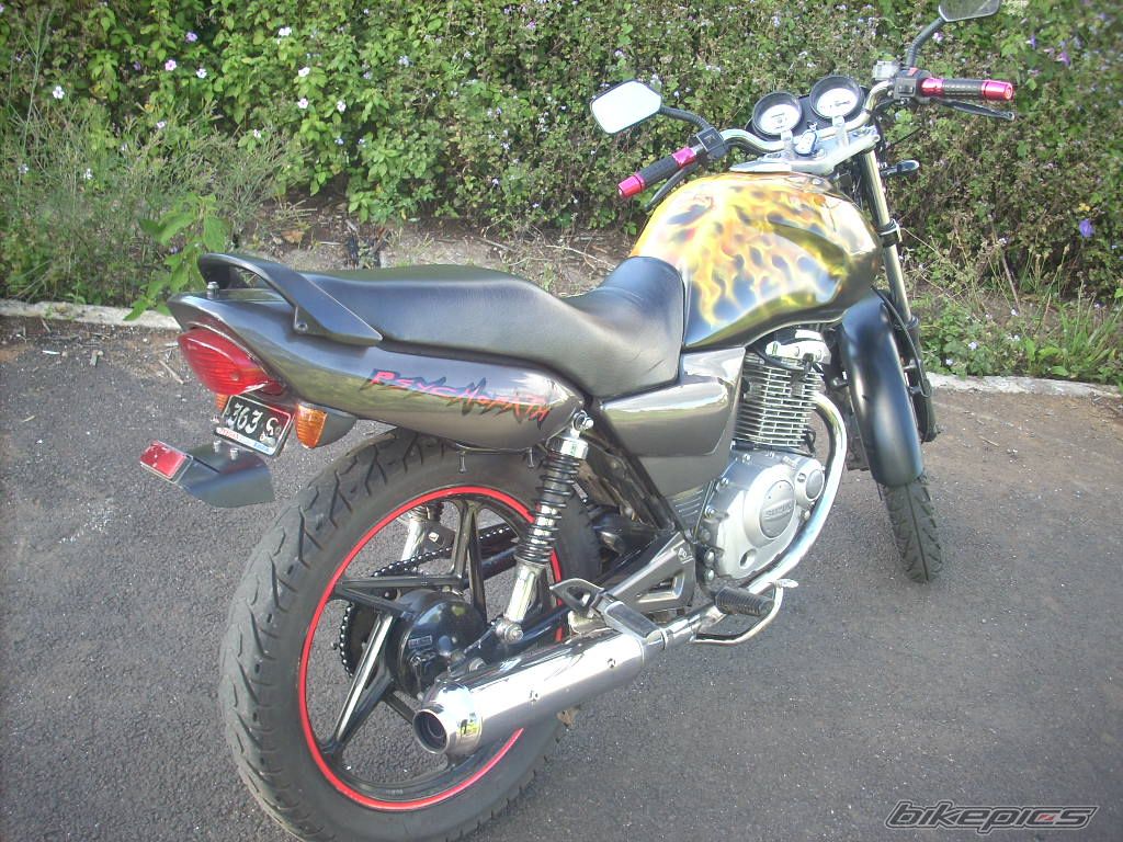 Photo 2097072