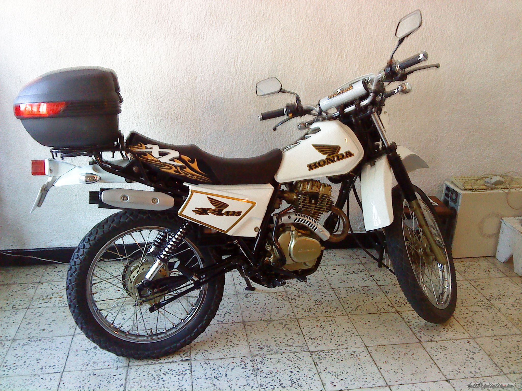 Photo 2098038