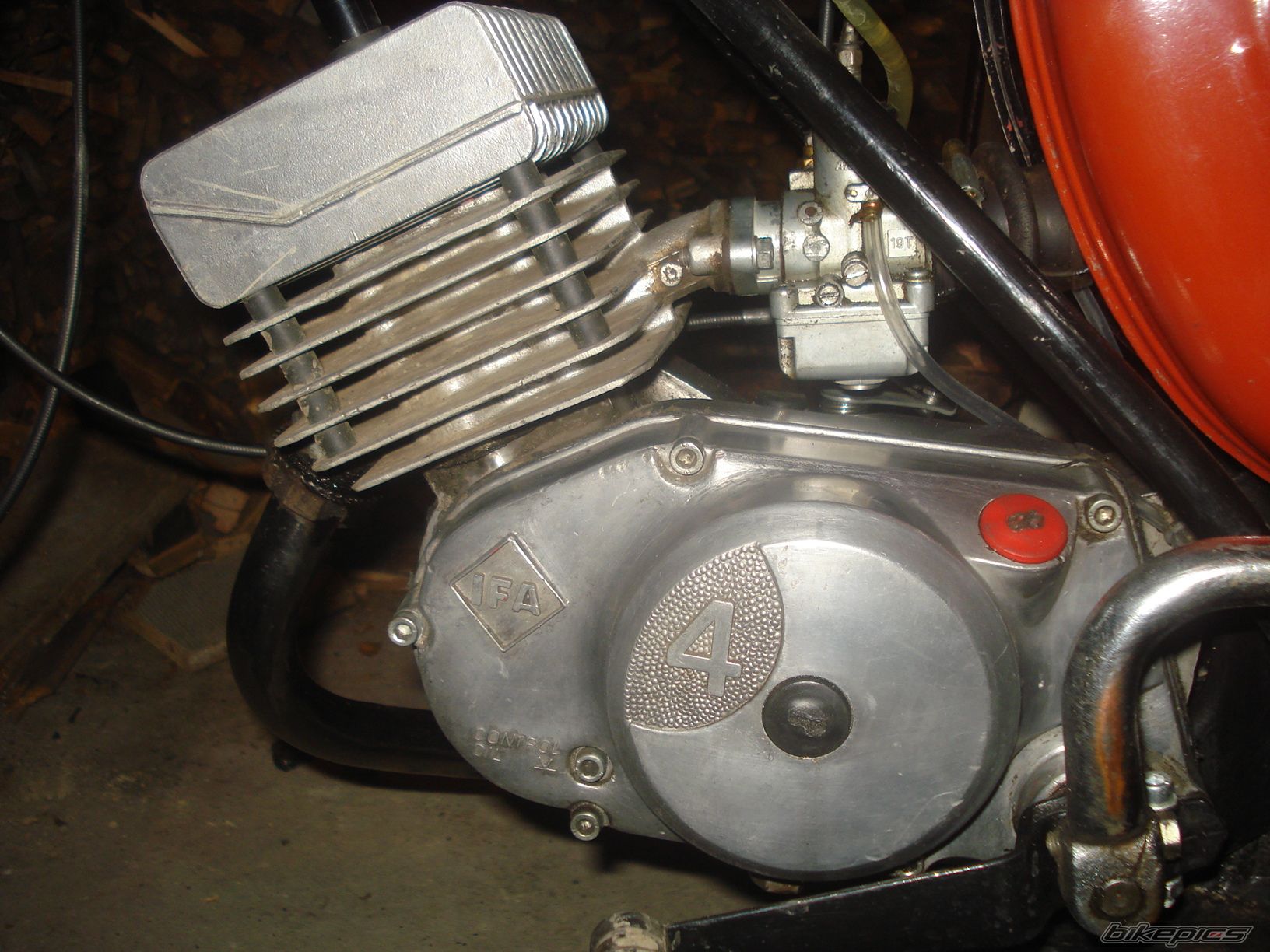 Photo 2098102