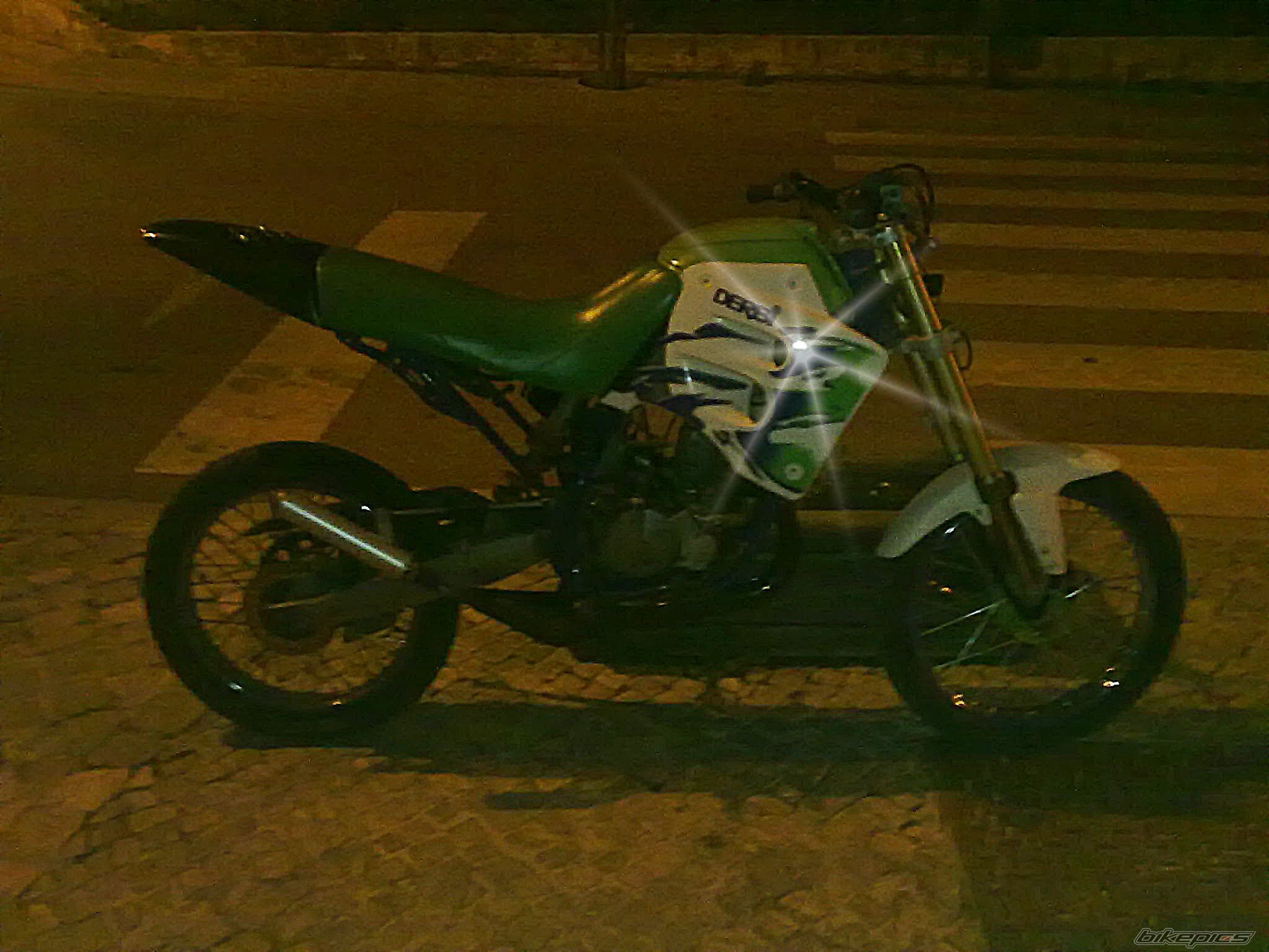 Photo 2098536