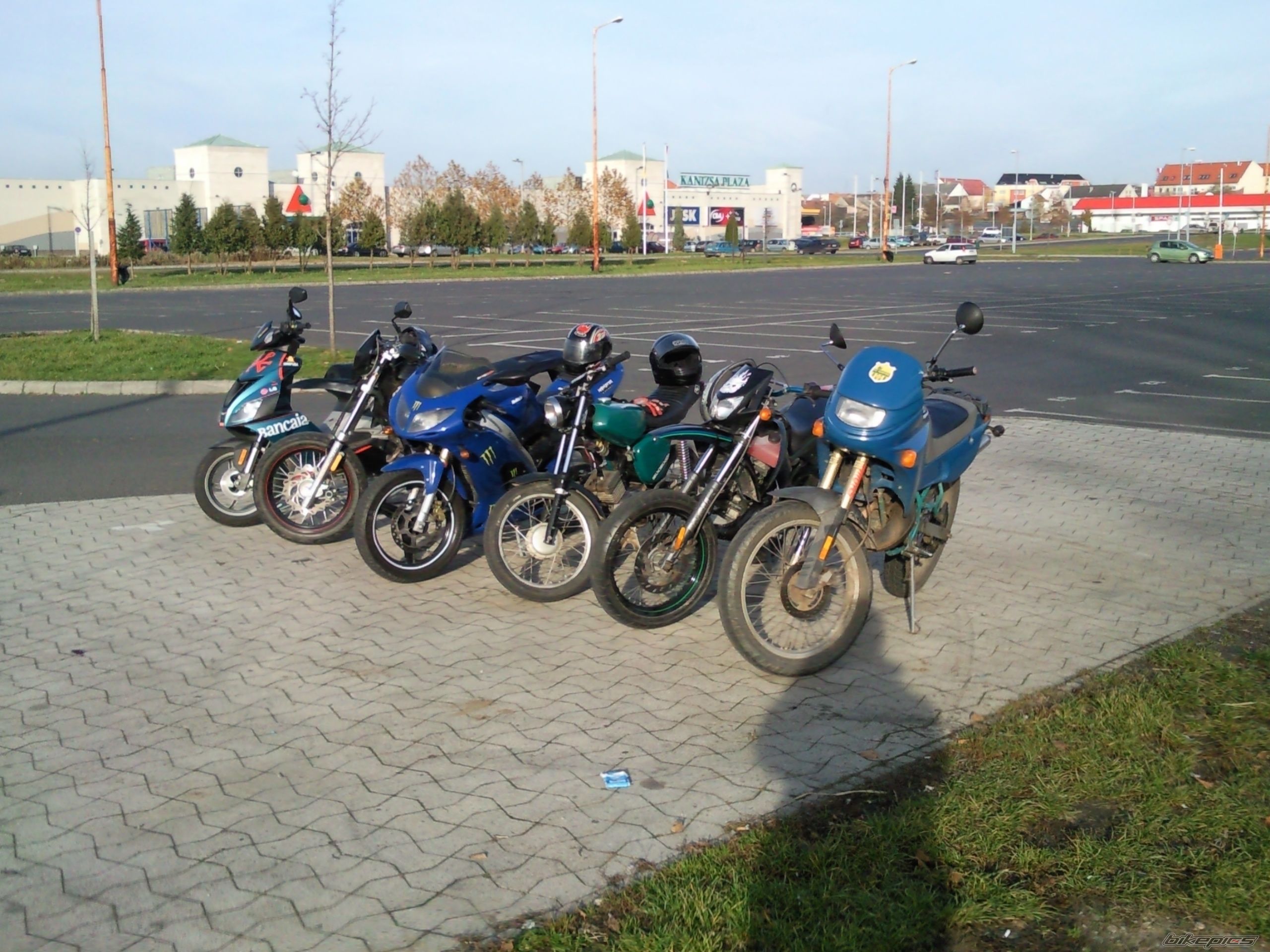 Photo 2100355