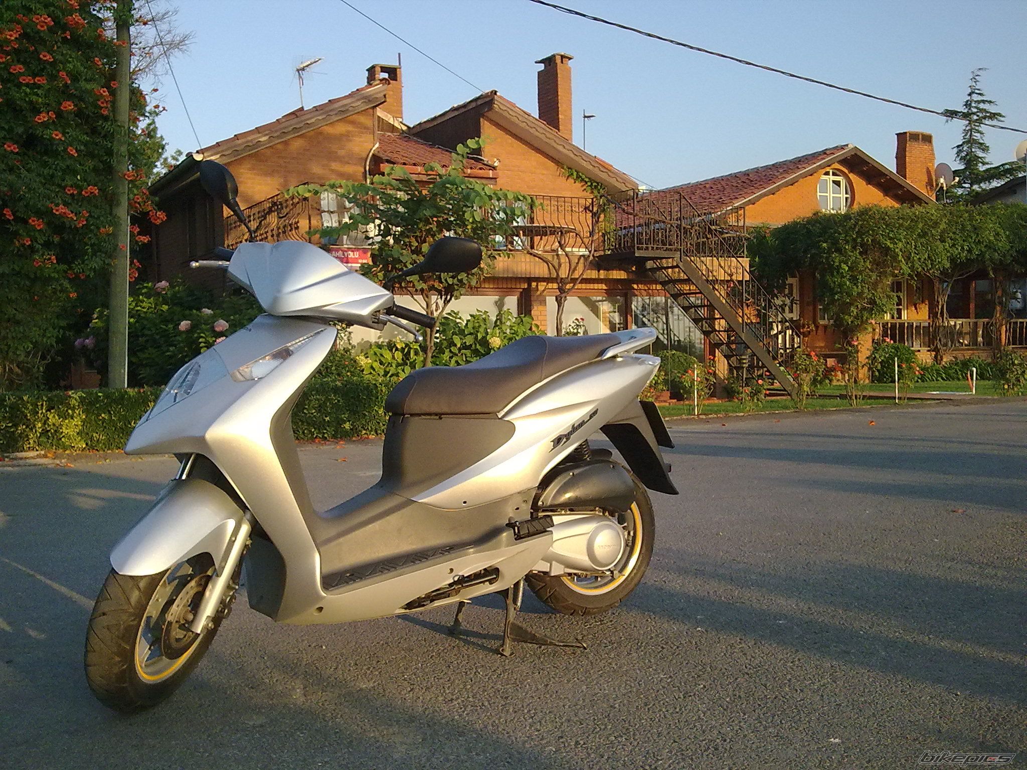 Photo 2100536