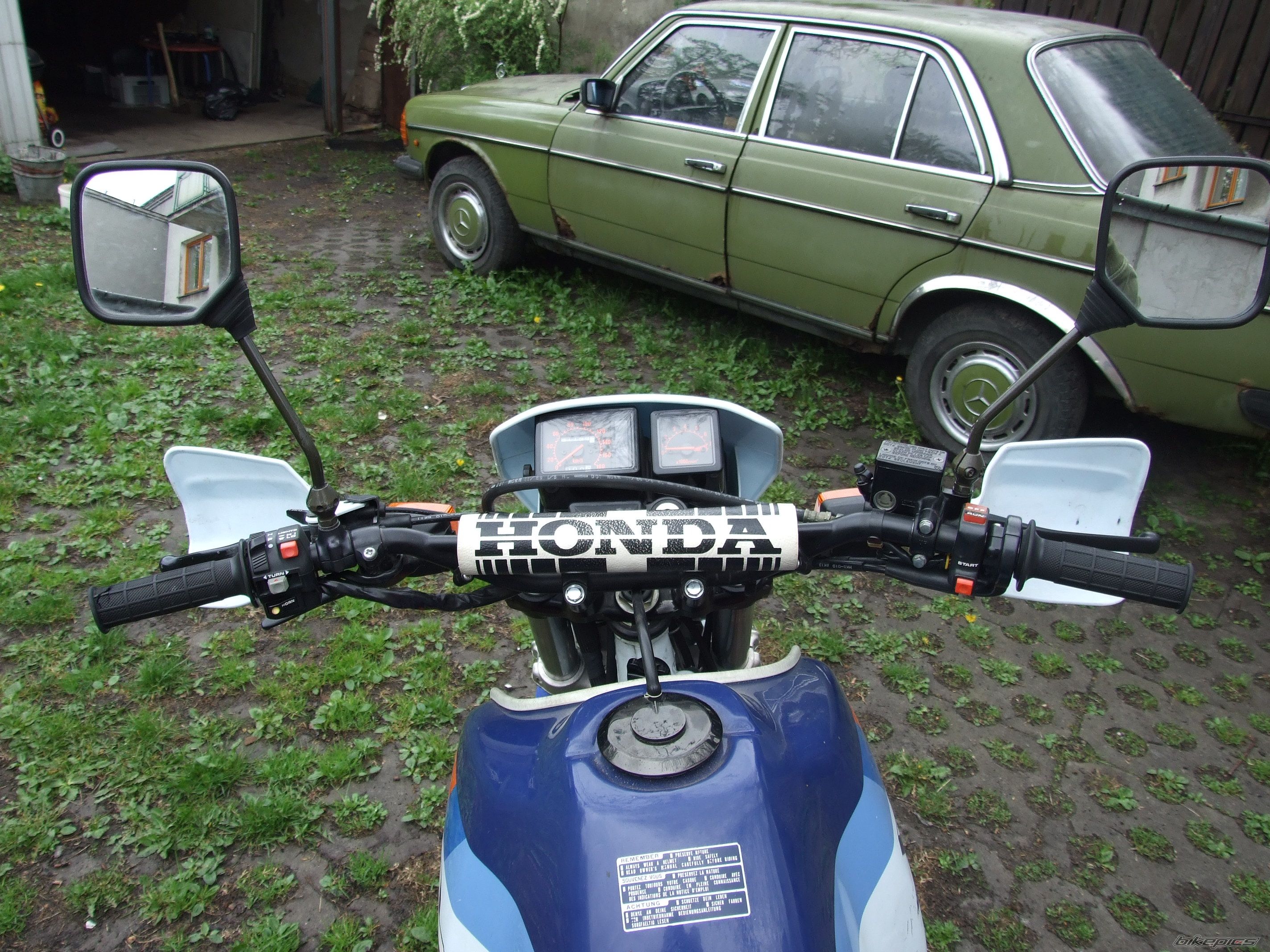 Photo 2102555