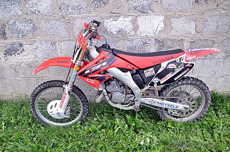 Photo 2103850