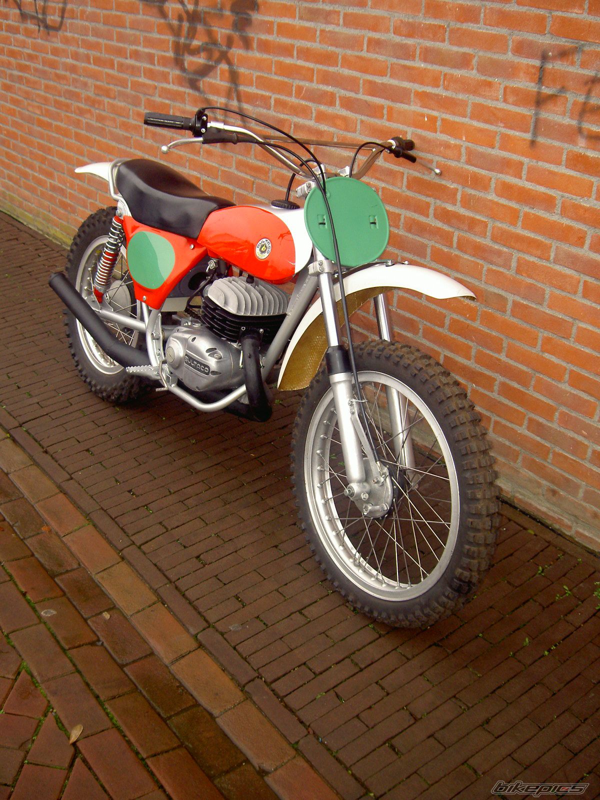 Photo 2104772