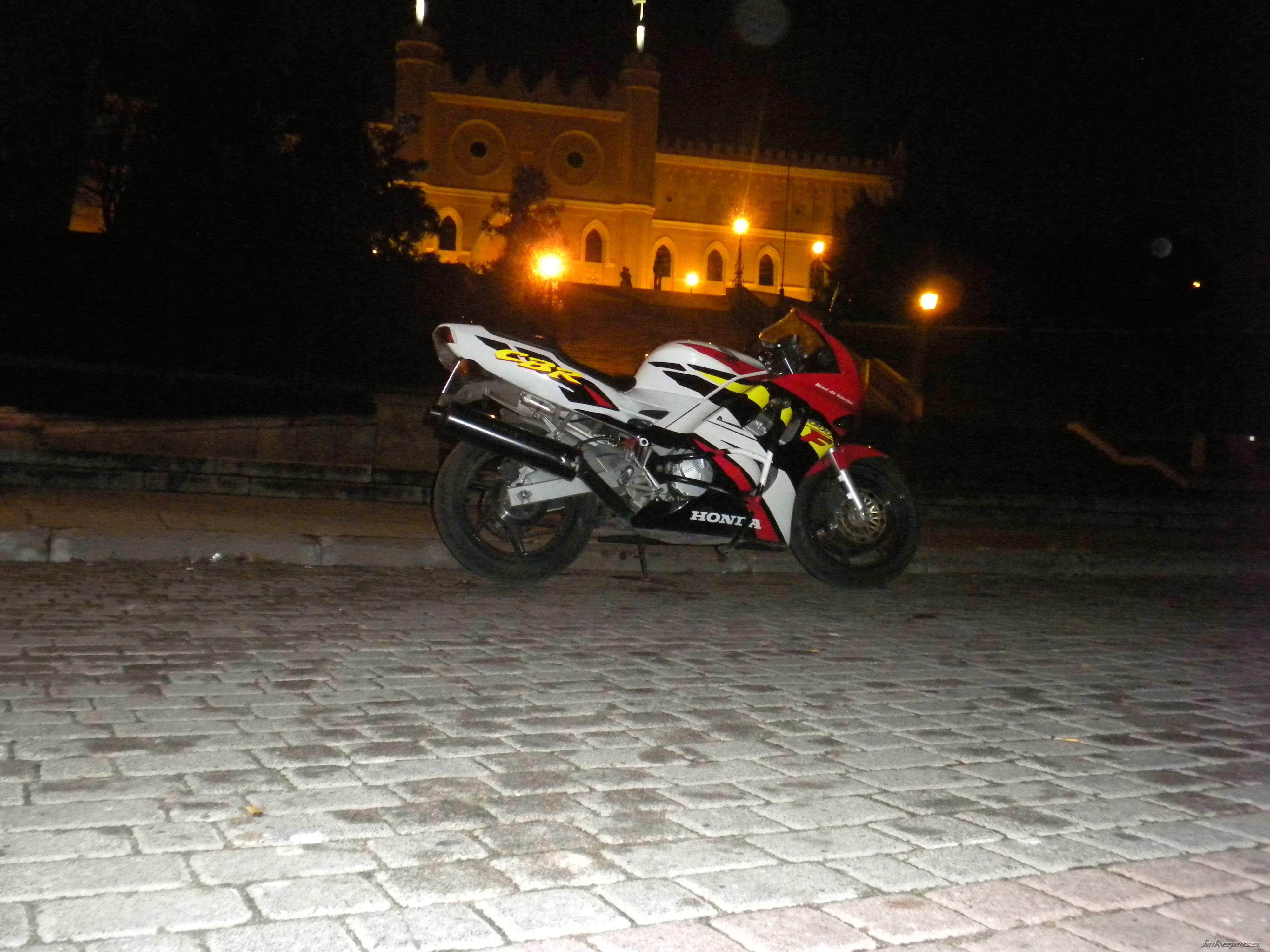 Photo 2104836