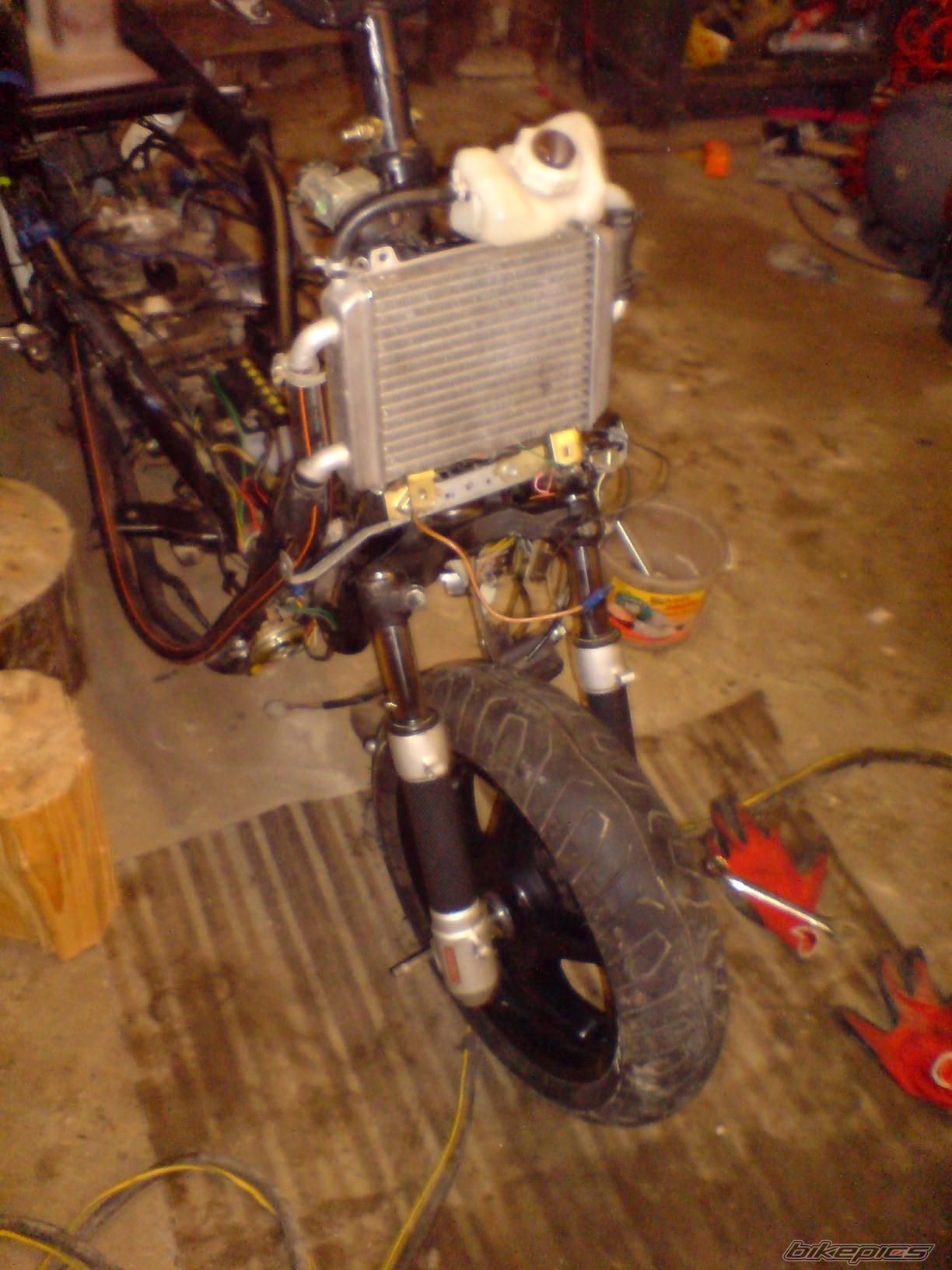 Photo 2105076