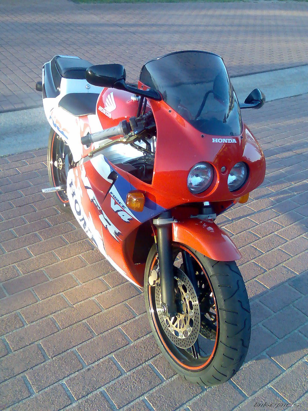 Photo 2105452