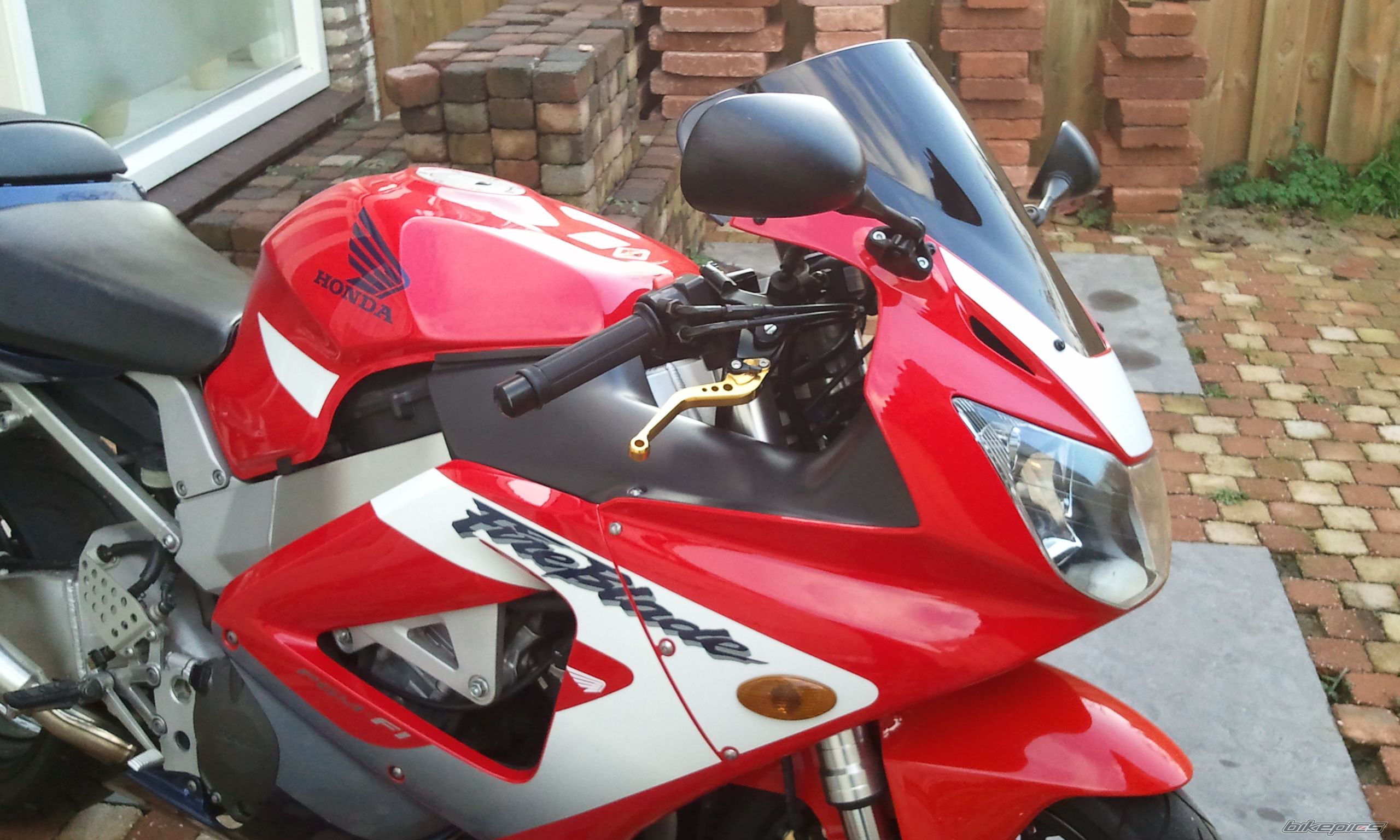 Photo 2105931